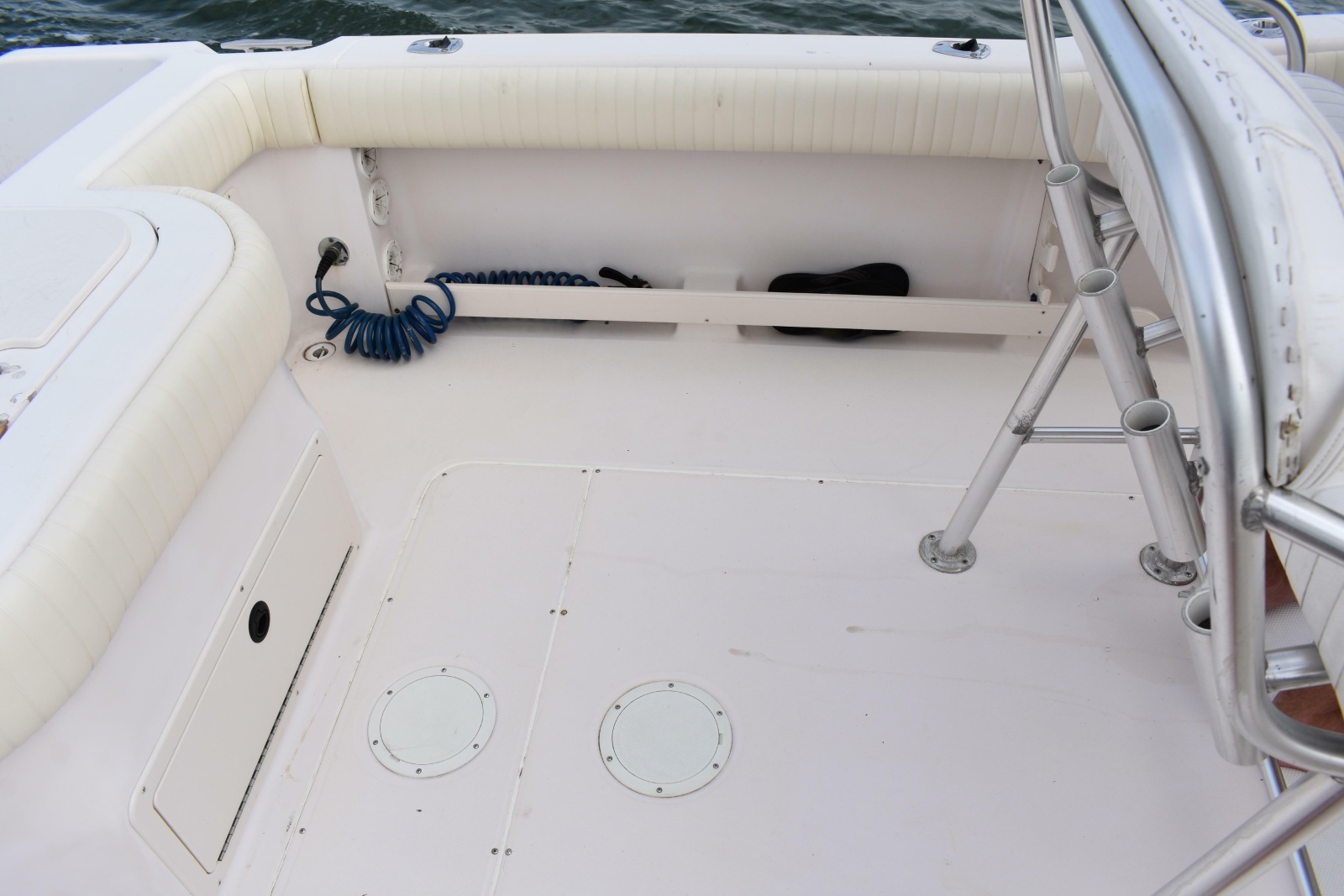 2001 Grady-White Advance 247