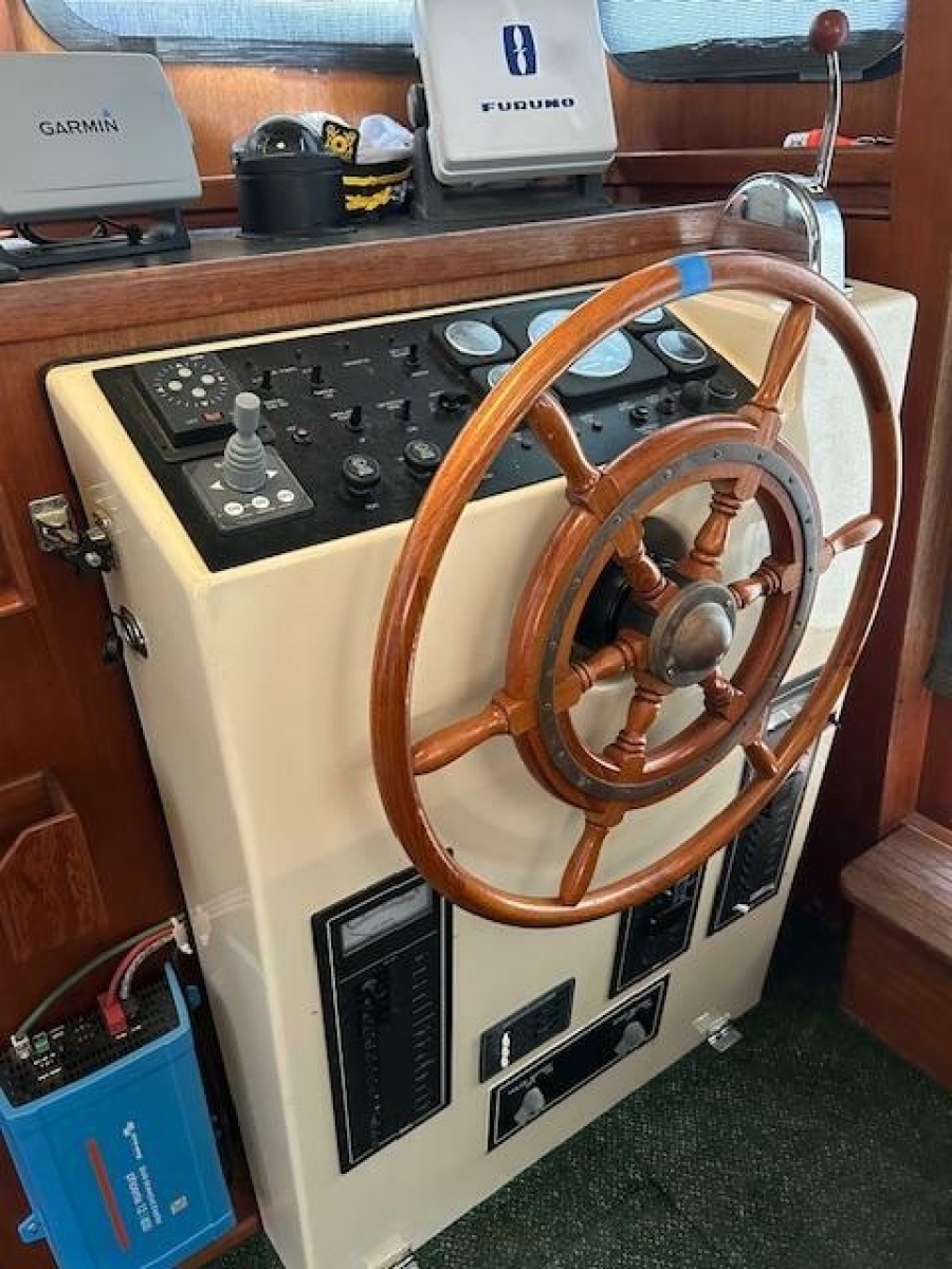 2001 Nordic Tugs 32