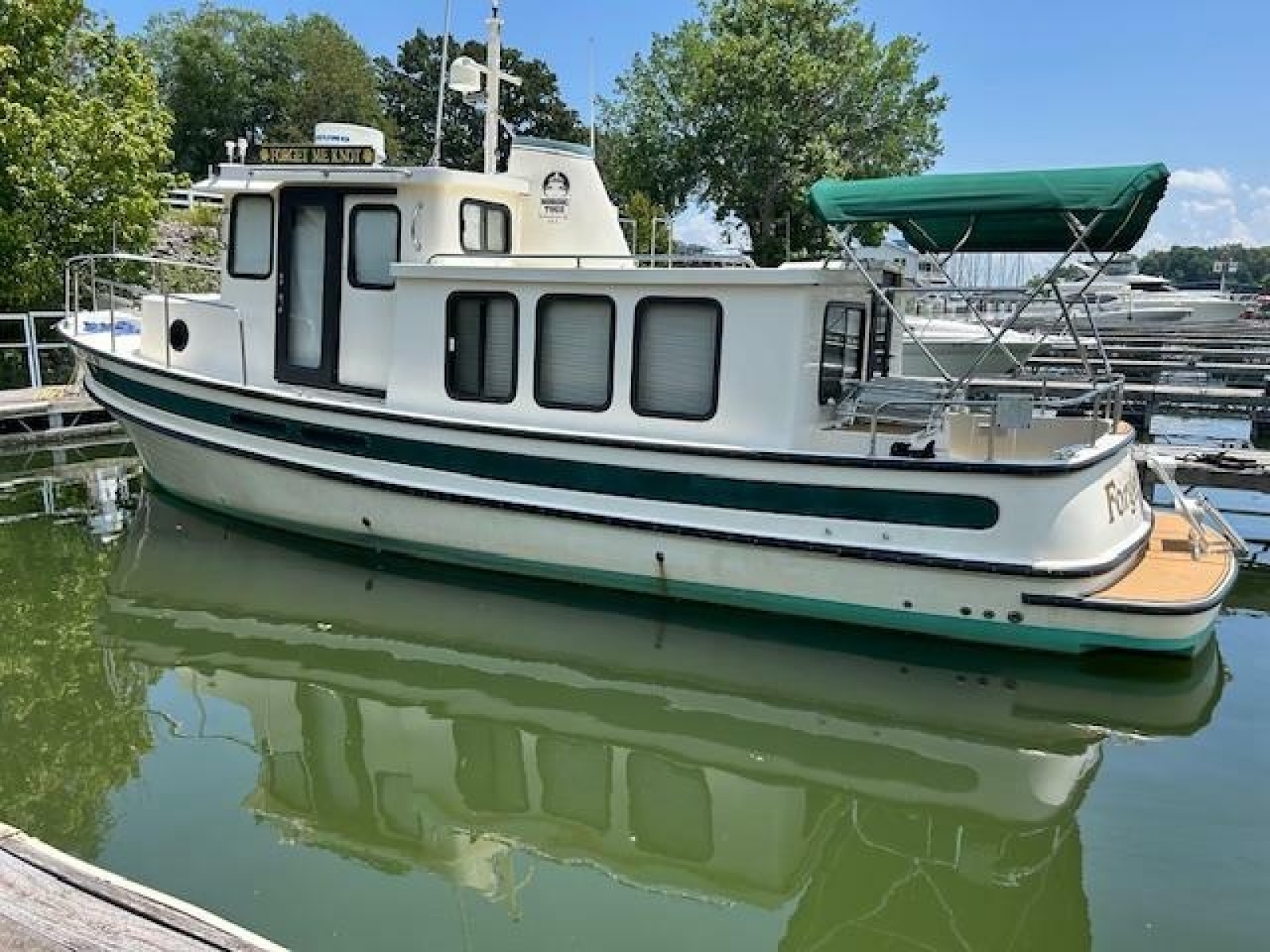 2001 Nordic Tugs 32