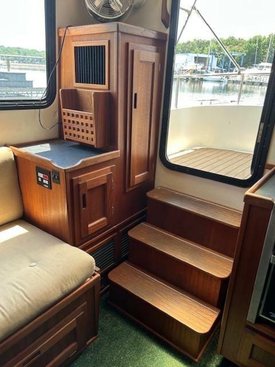 2001 Nordic Tugs 32