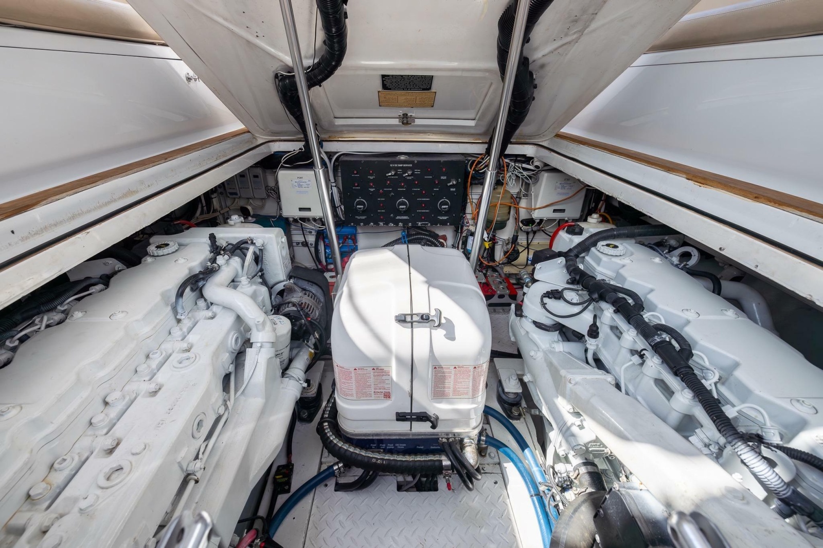 2001 Predator 35 Express