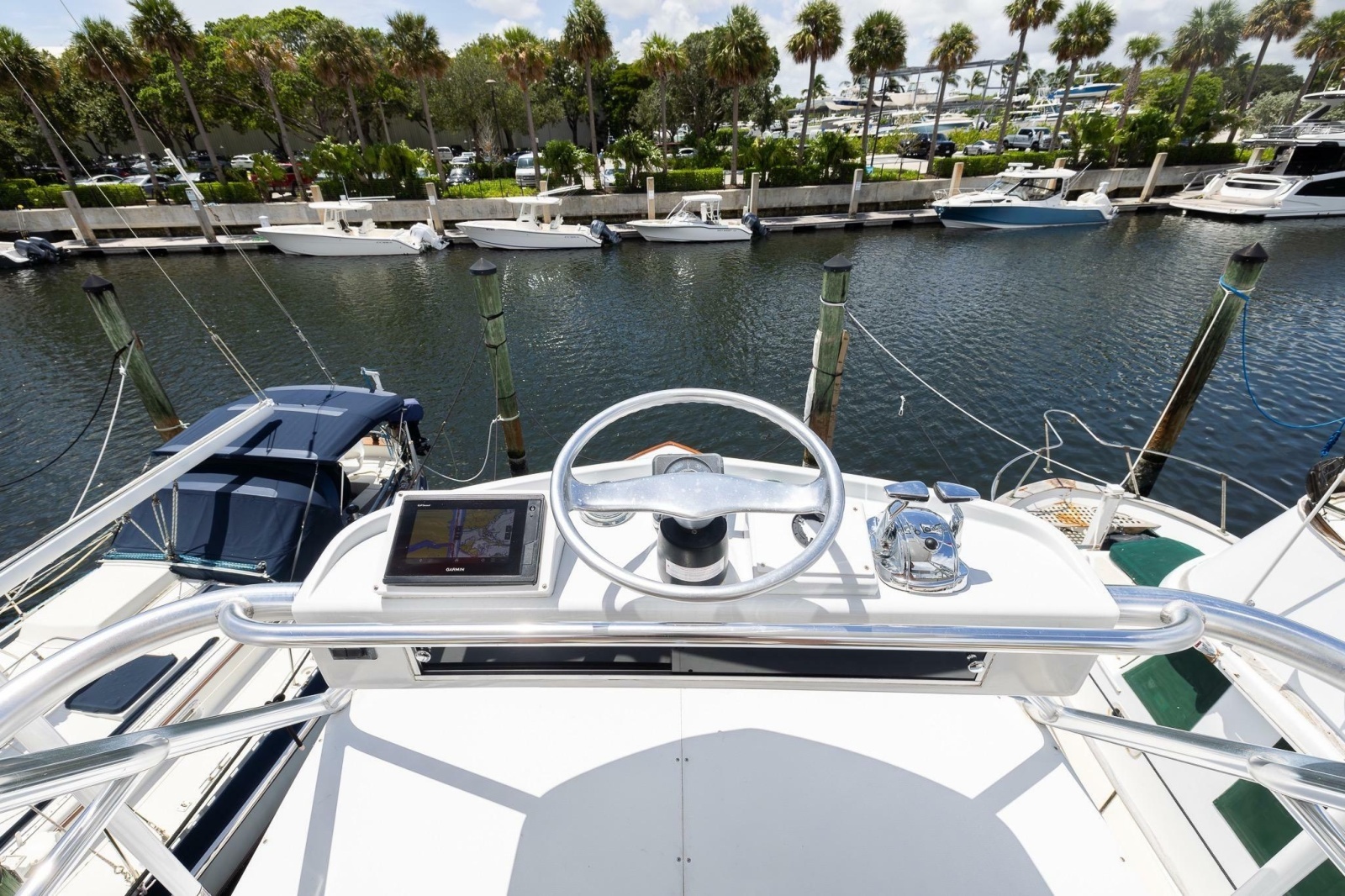 2001 Predator 35 Express