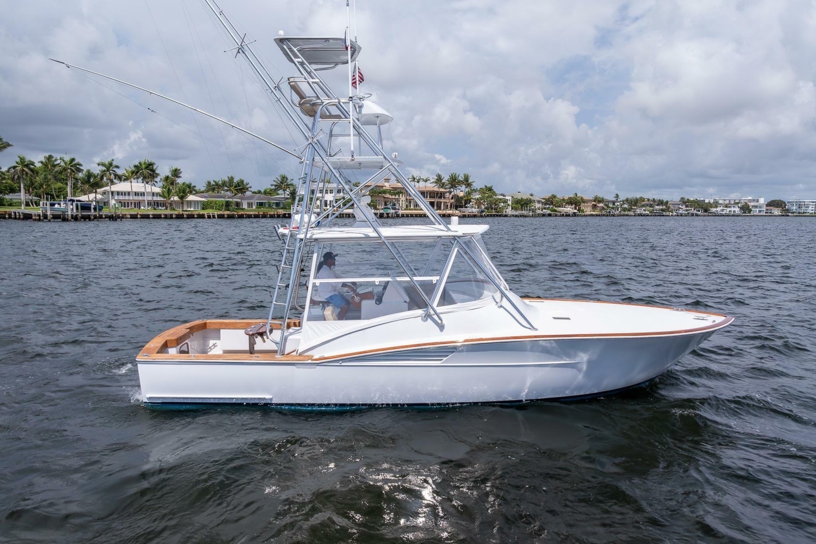 2001 Predator 35 Express