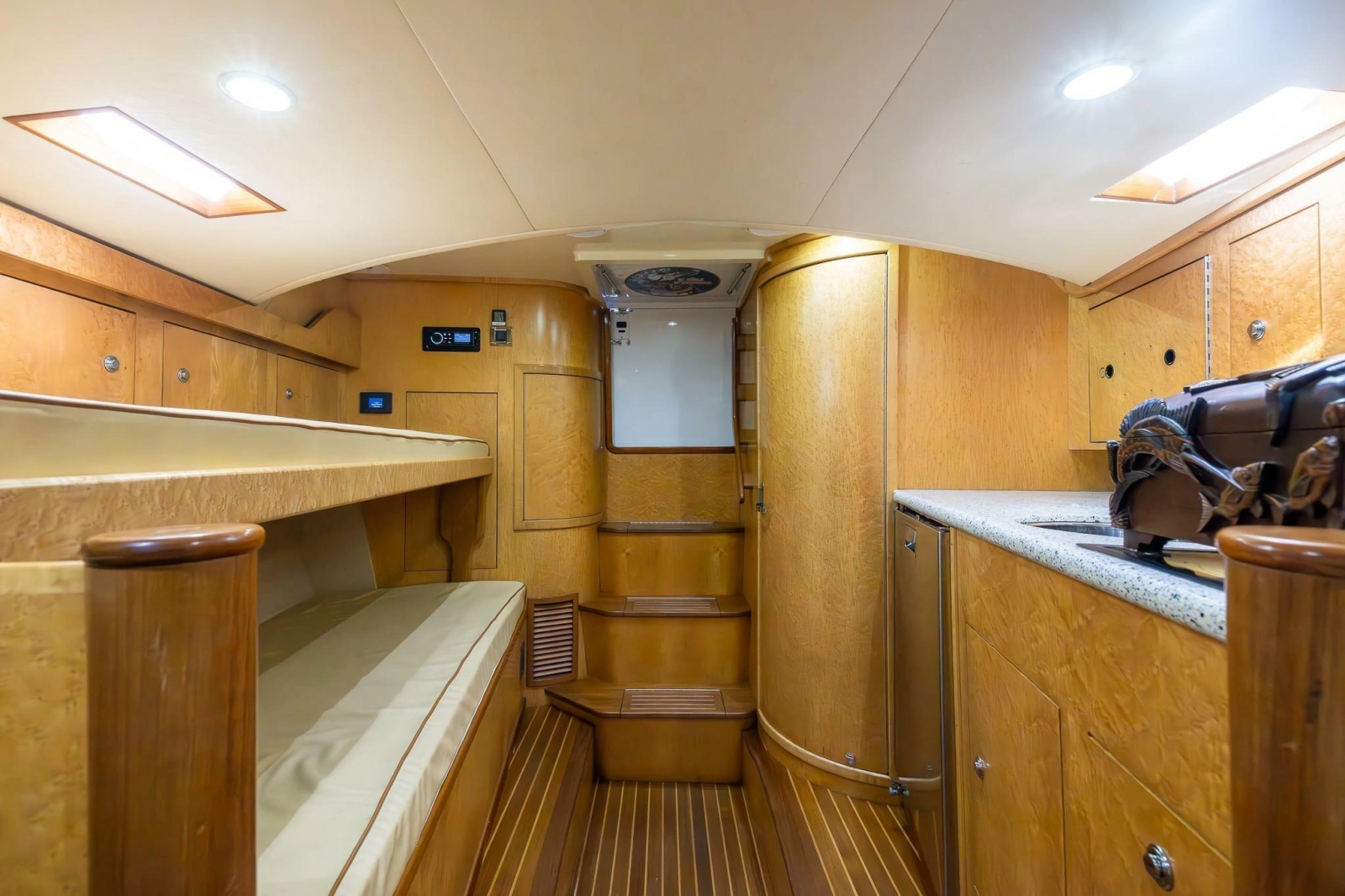 2001 Predator 35 Express