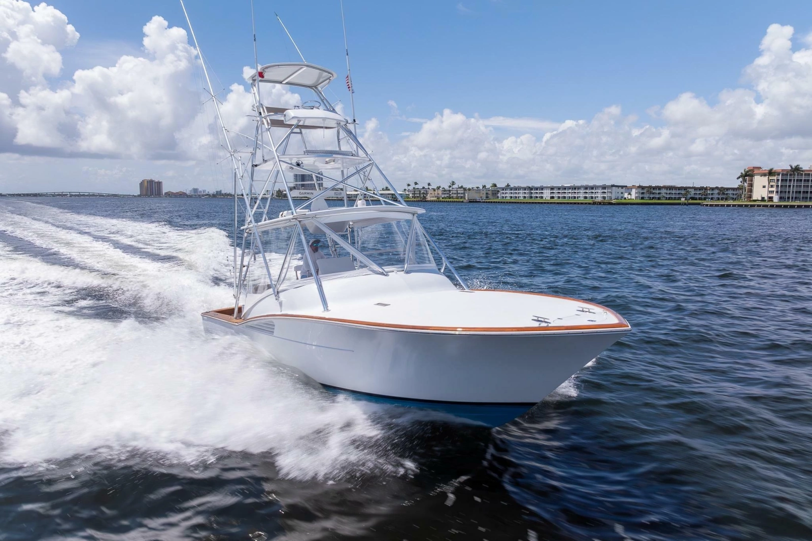 2001 Predator 35 Express