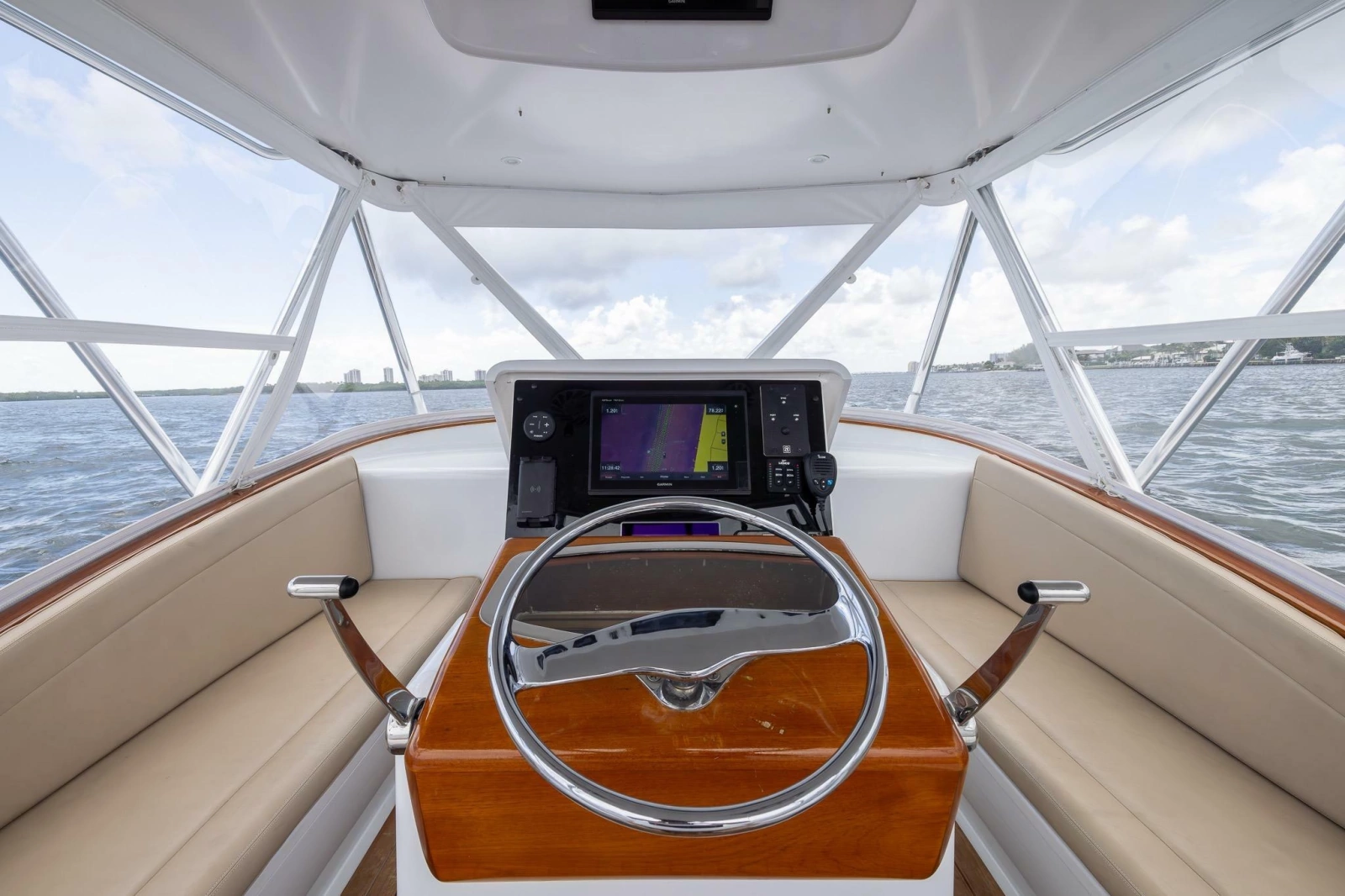 2001 Predator 35 Express