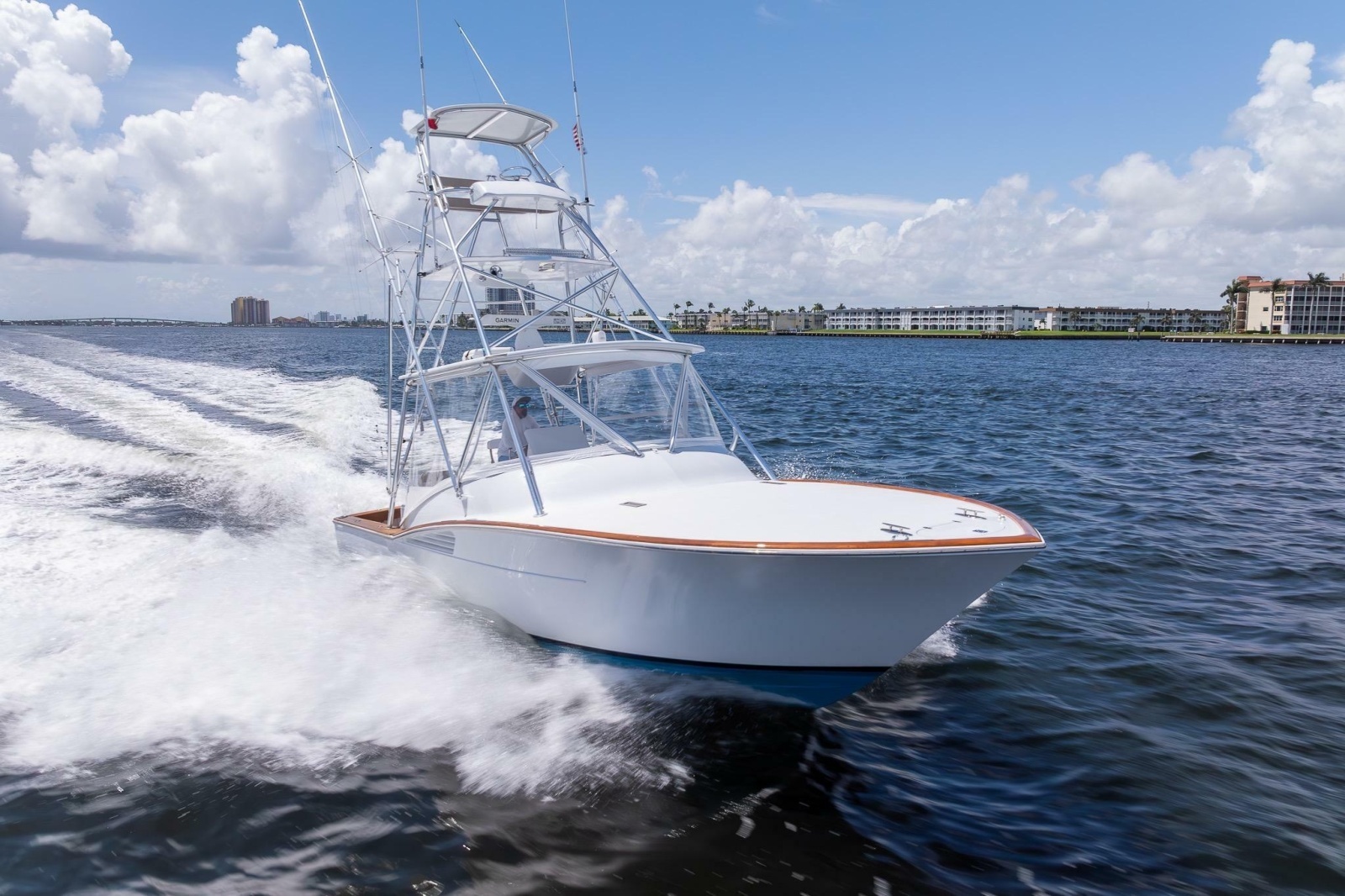 2001 Predator 35 Express