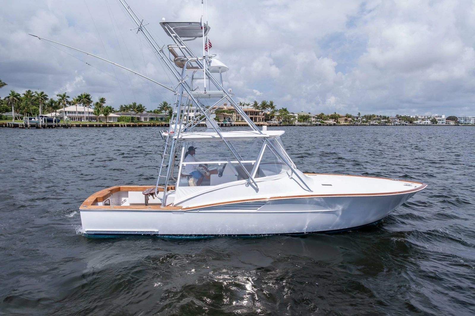 2001 Predator 35 Express