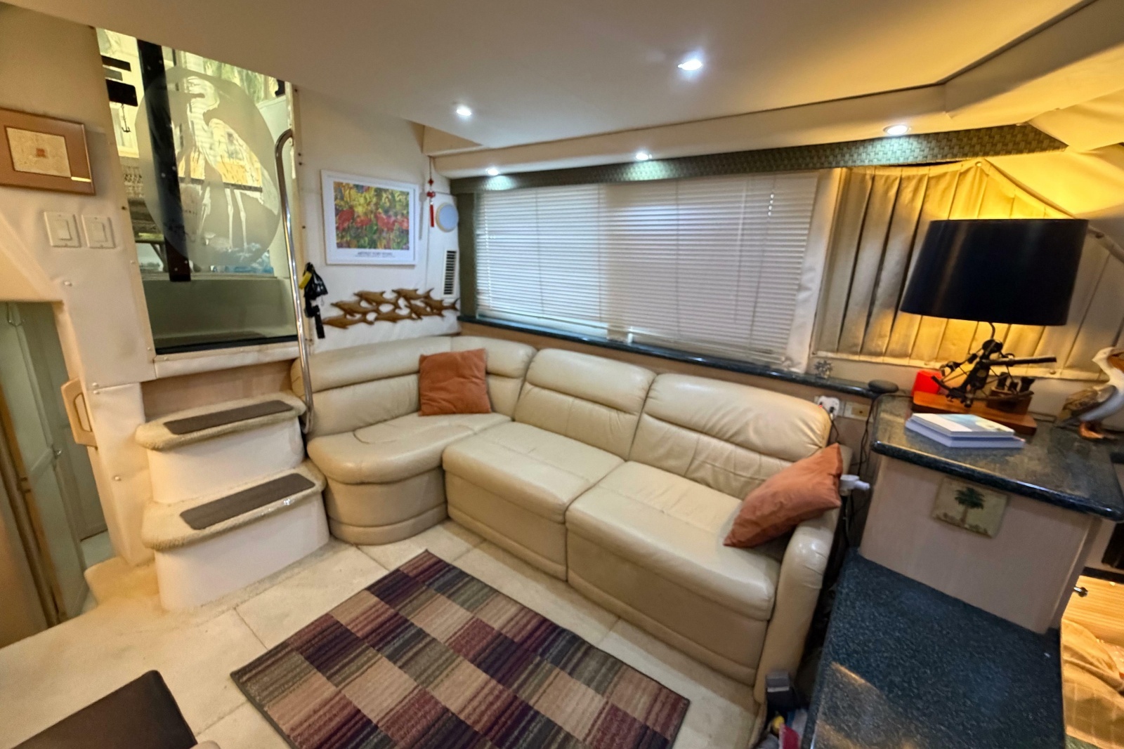 2000 Carver 356 Aft Cabin Motor Yacht