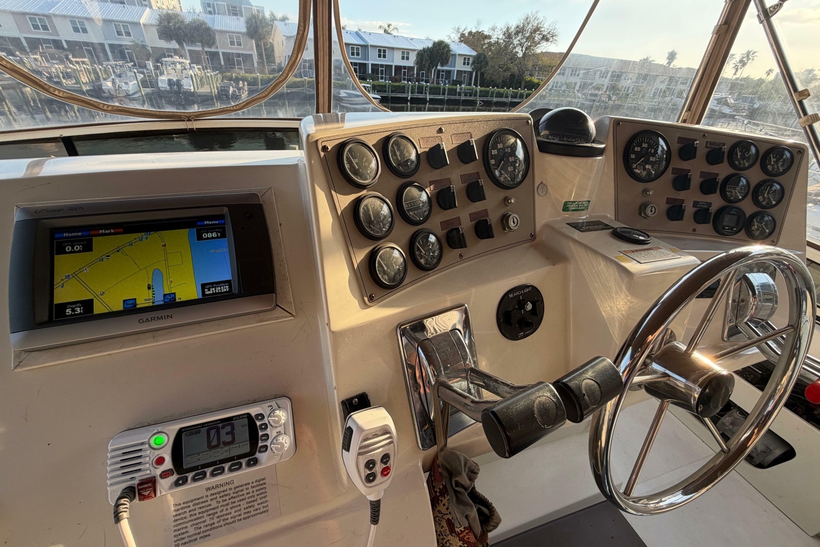 2000 Carver 356 Aft Cabin Motor Yacht
