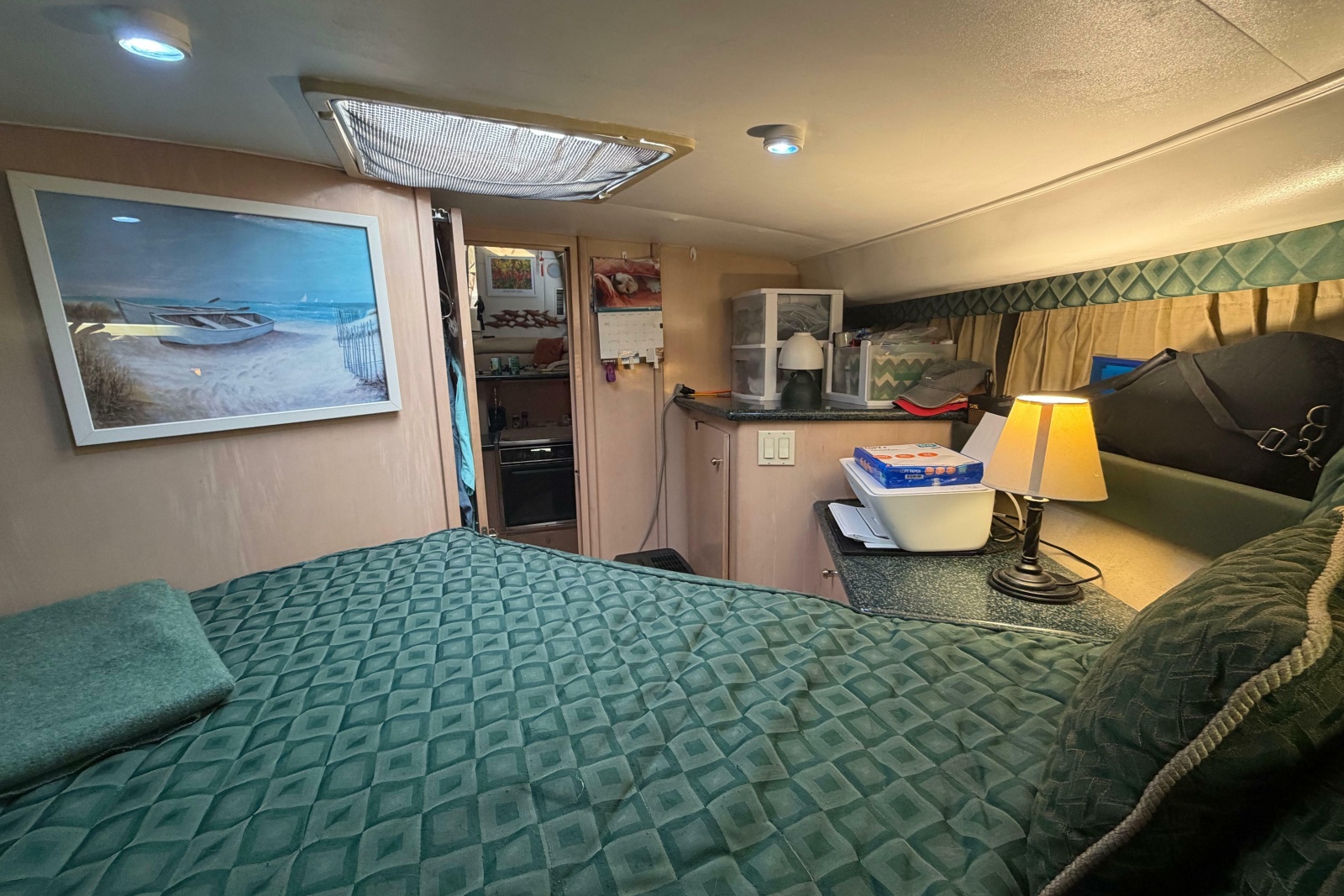 2000 Carver 356 Aft Cabin Motor Yacht