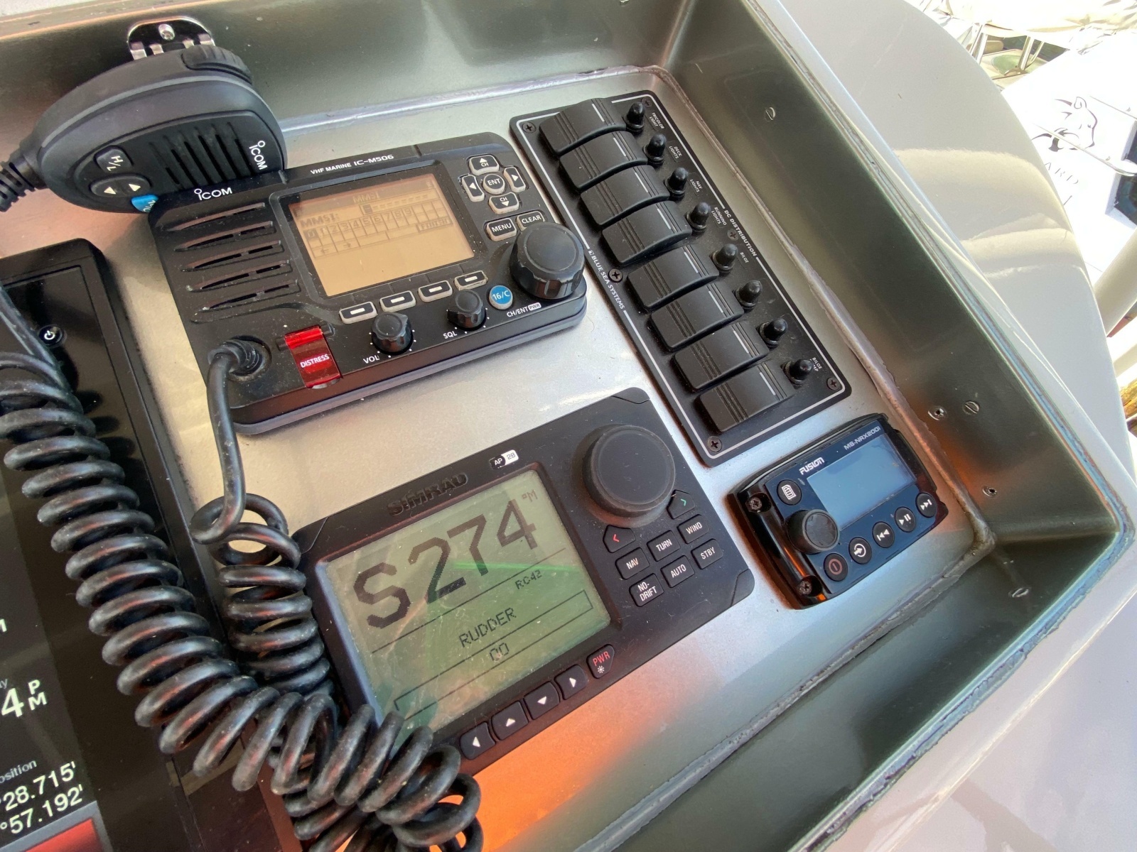 1995 Mares 58 Power Cat