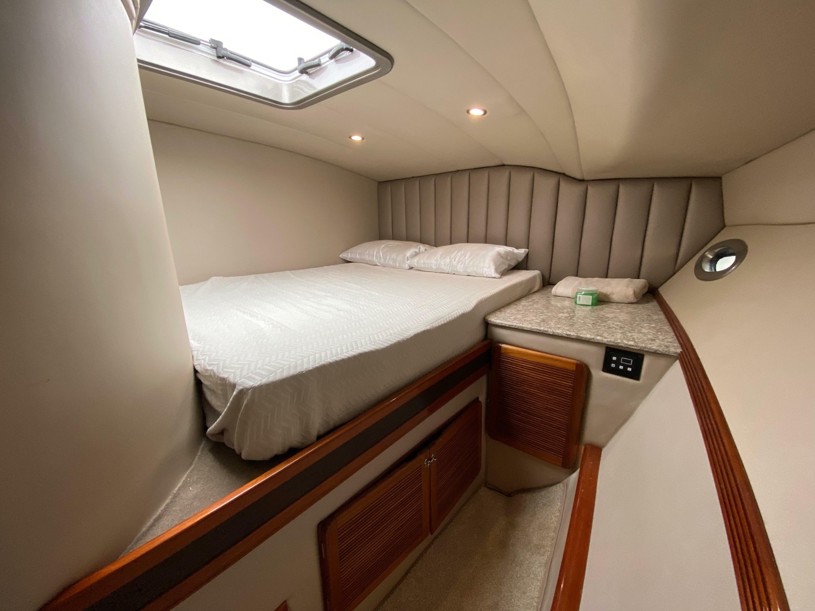1995 Mares 58 Power Cat