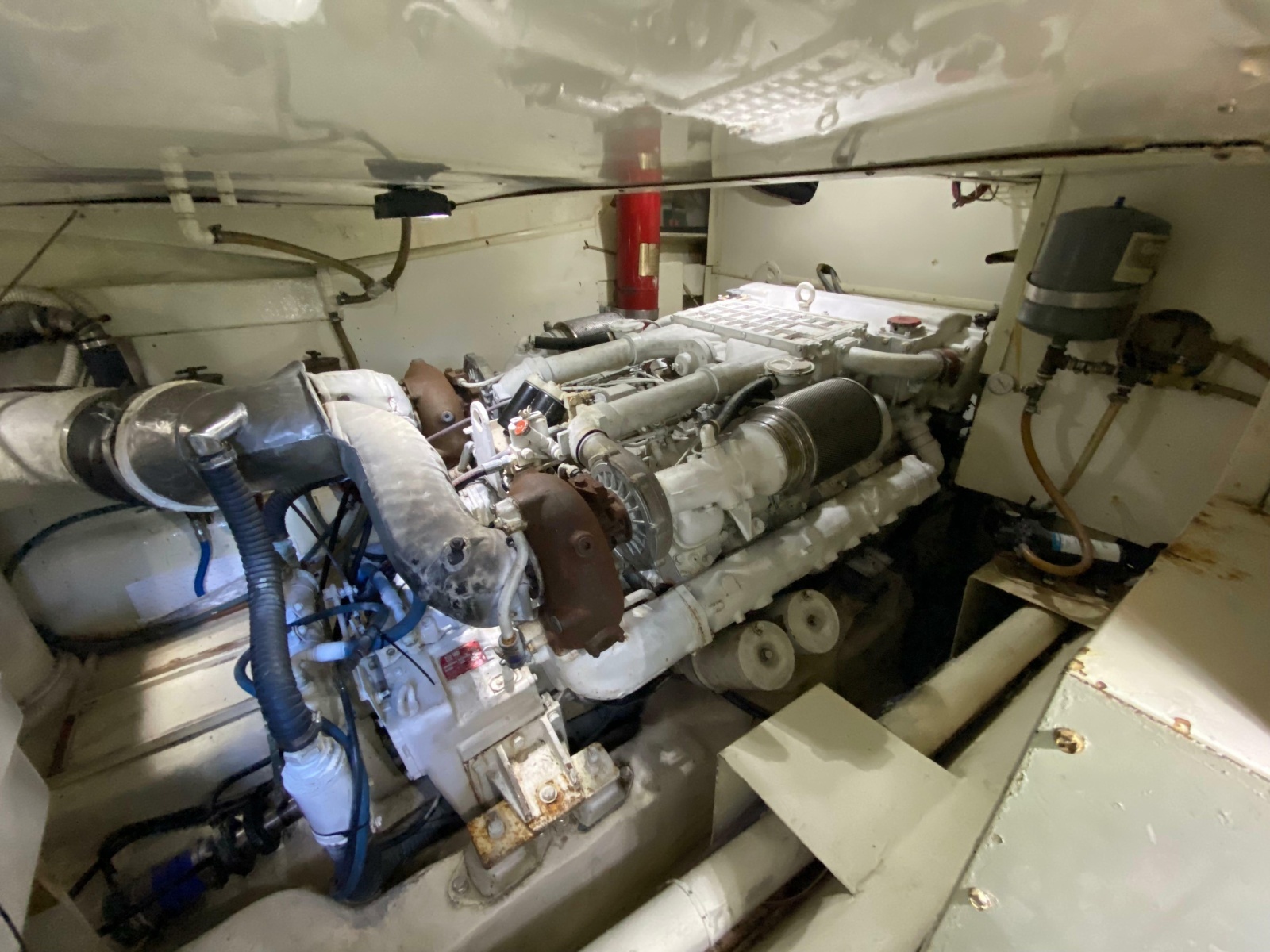 1995 Mares 58 Power Cat