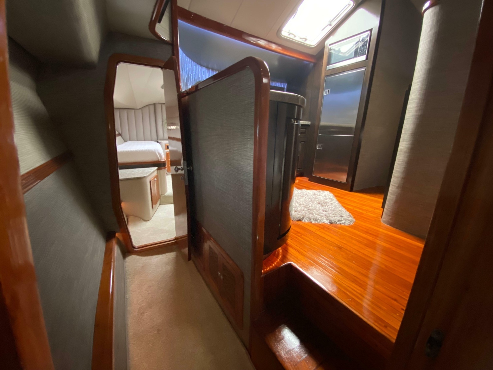 1995 Mares 58 Power Cat