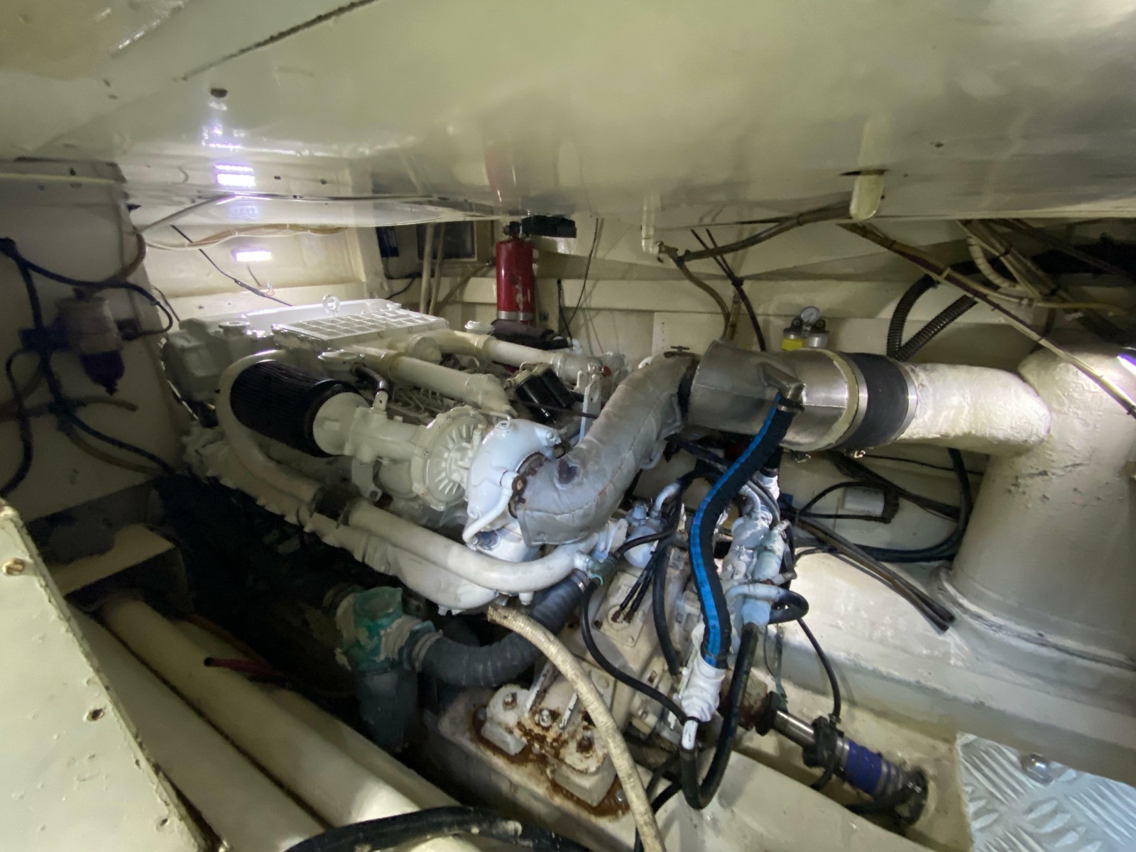 1995 Mares 58 Power Cat