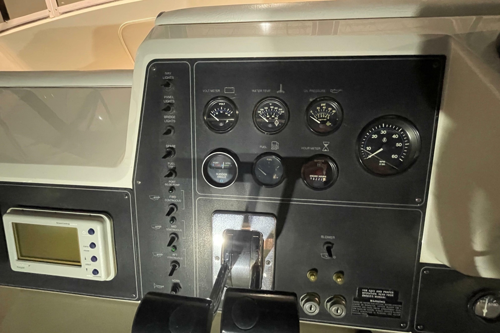 1994 Carver 370 Aft Cabin Motor Yacht