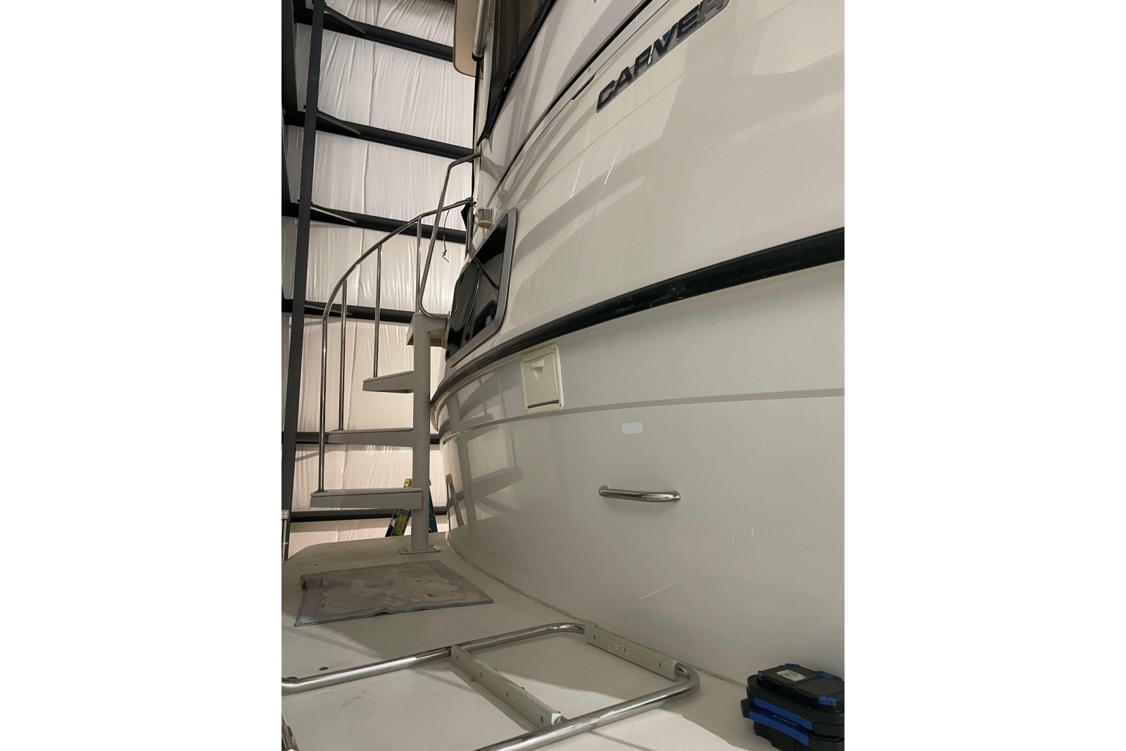 1994 Carver 370 Aft Cabin Motor Yacht