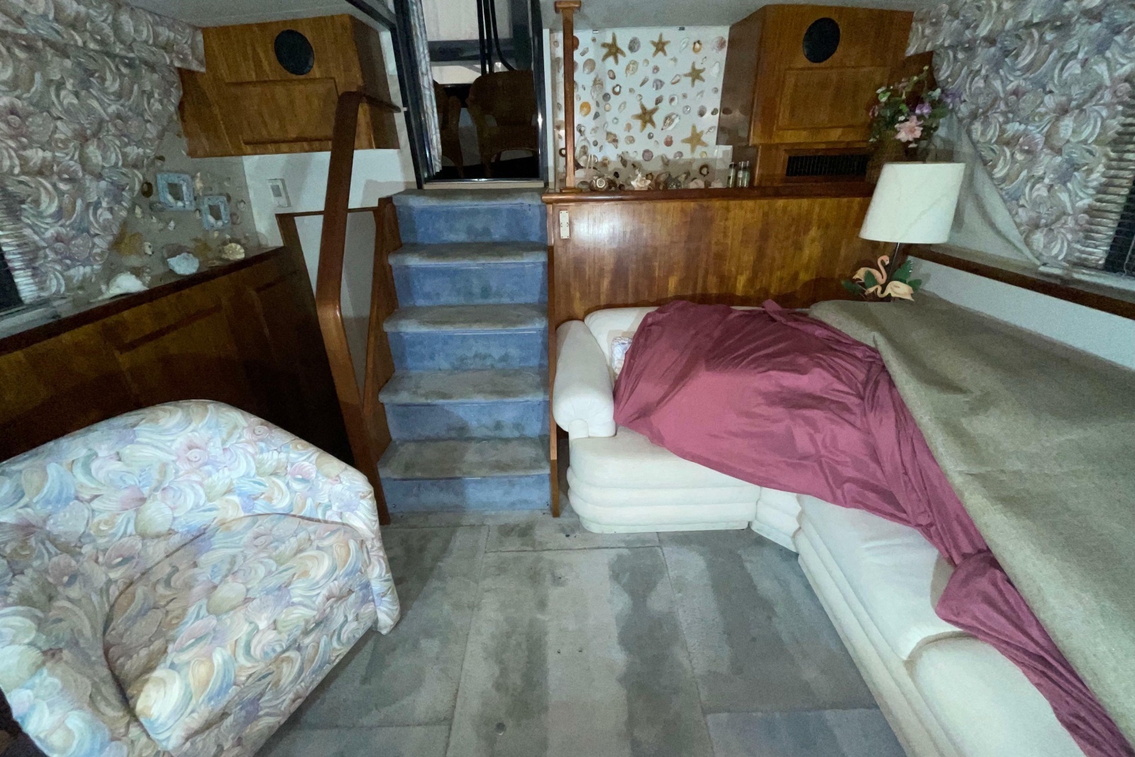 1994 Carver 370 Aft Cabin Motor Yacht