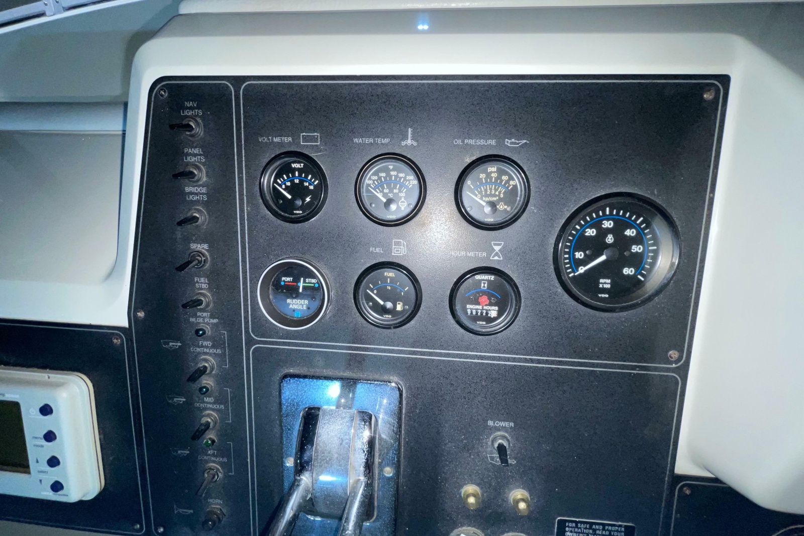 1994 Carver 370 Aft Cabin Motor Yacht