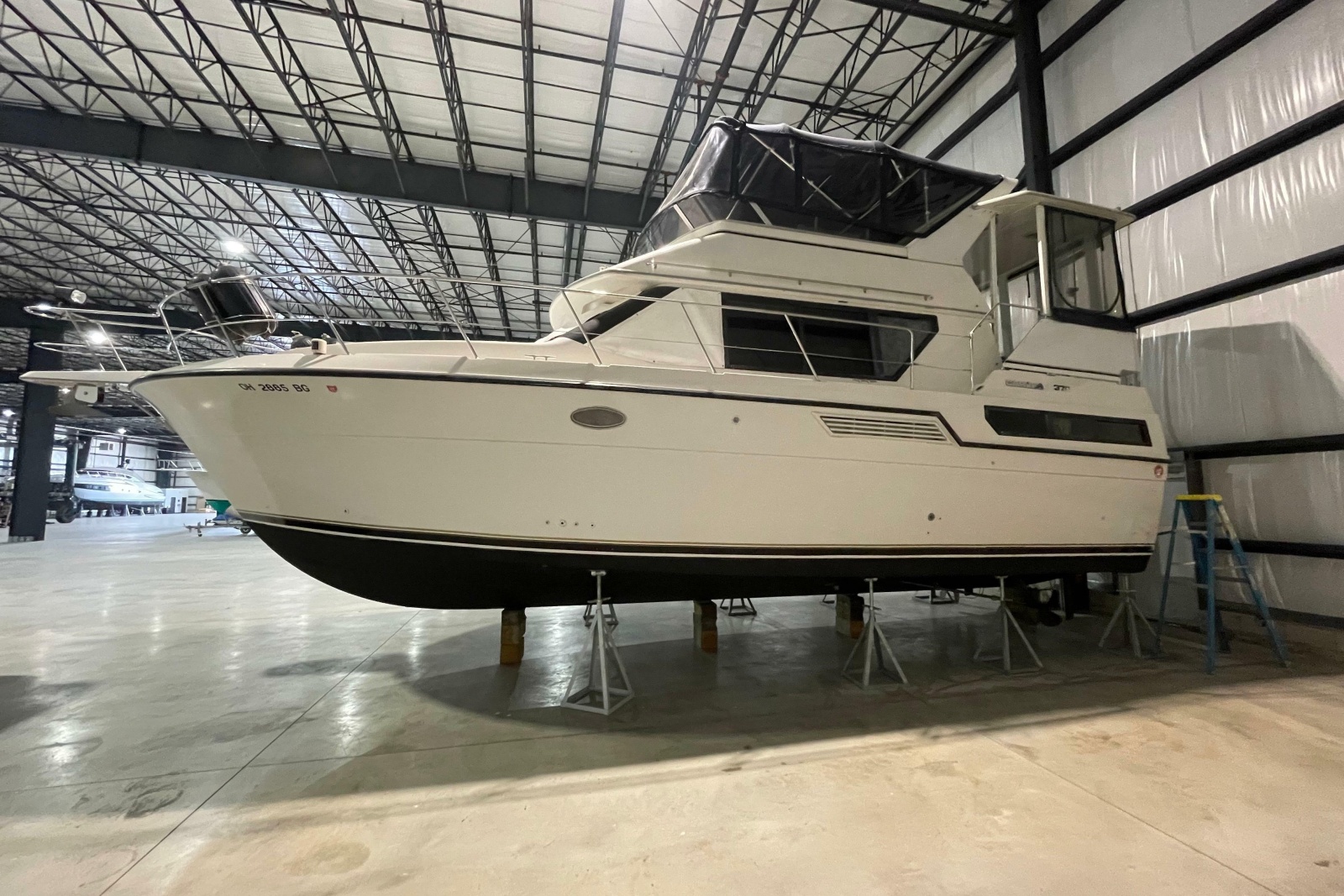1994 Carver 370 Aft Cabin Motor Yacht