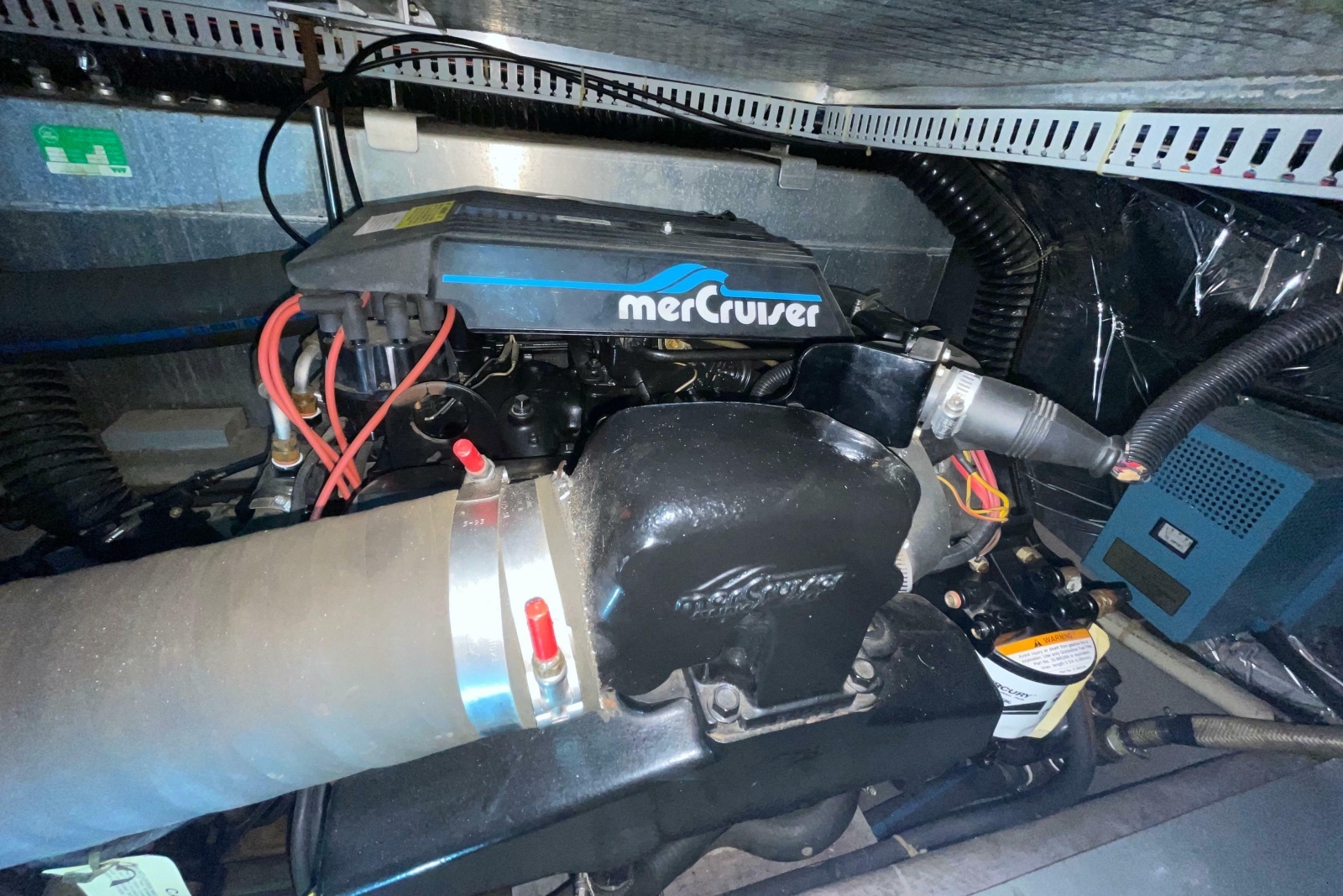 1994 Carver 370 Aft Cabin Motor Yacht