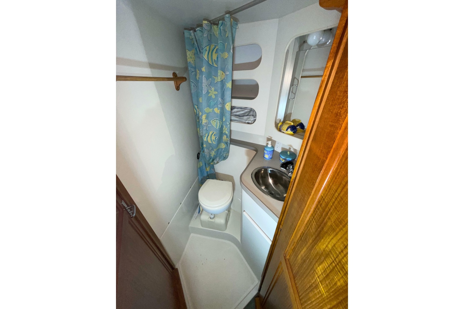 1994 Carver 370 Aft Cabin Motor Yacht