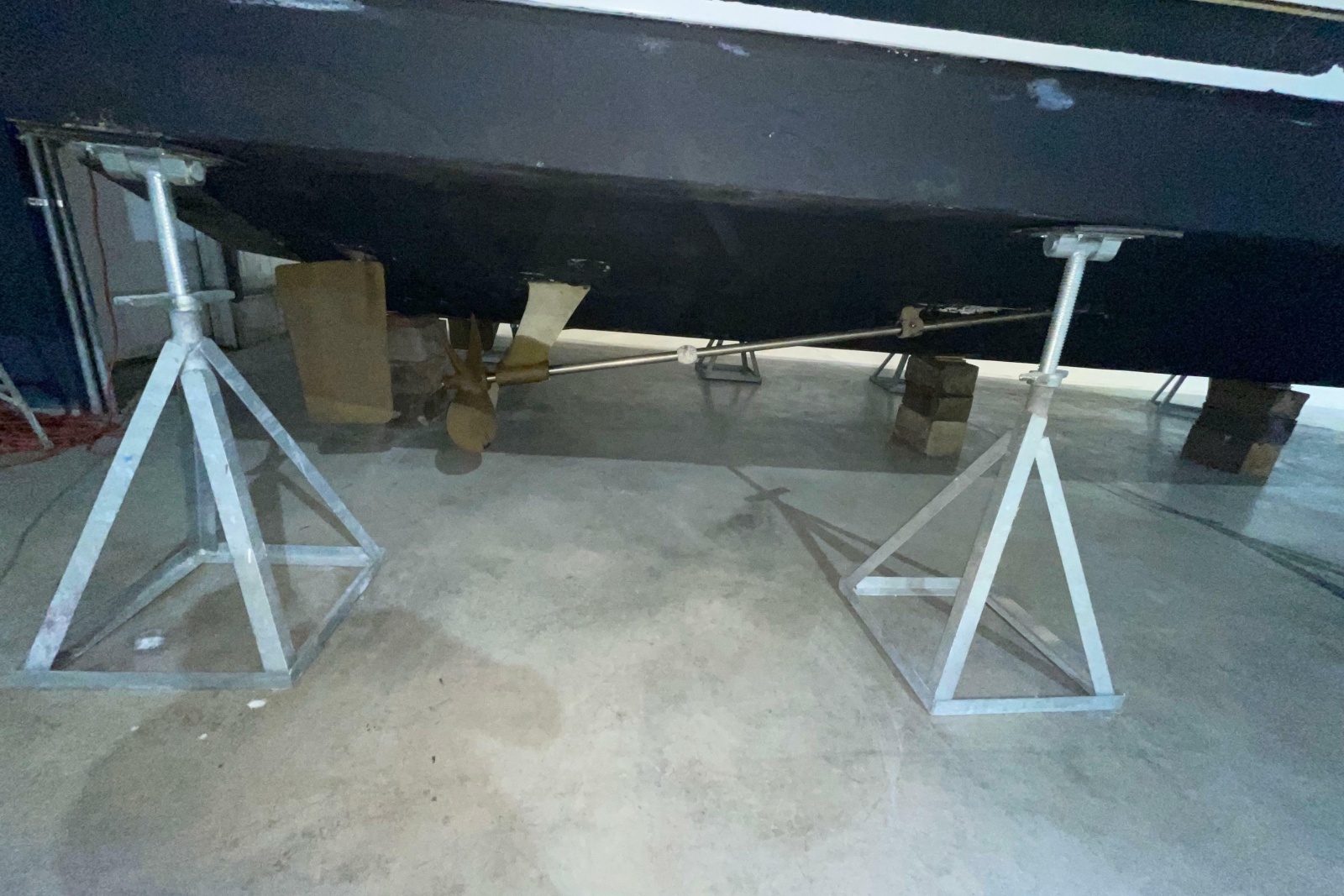 1994 Carver 370 Aft Cabin Motor Yacht