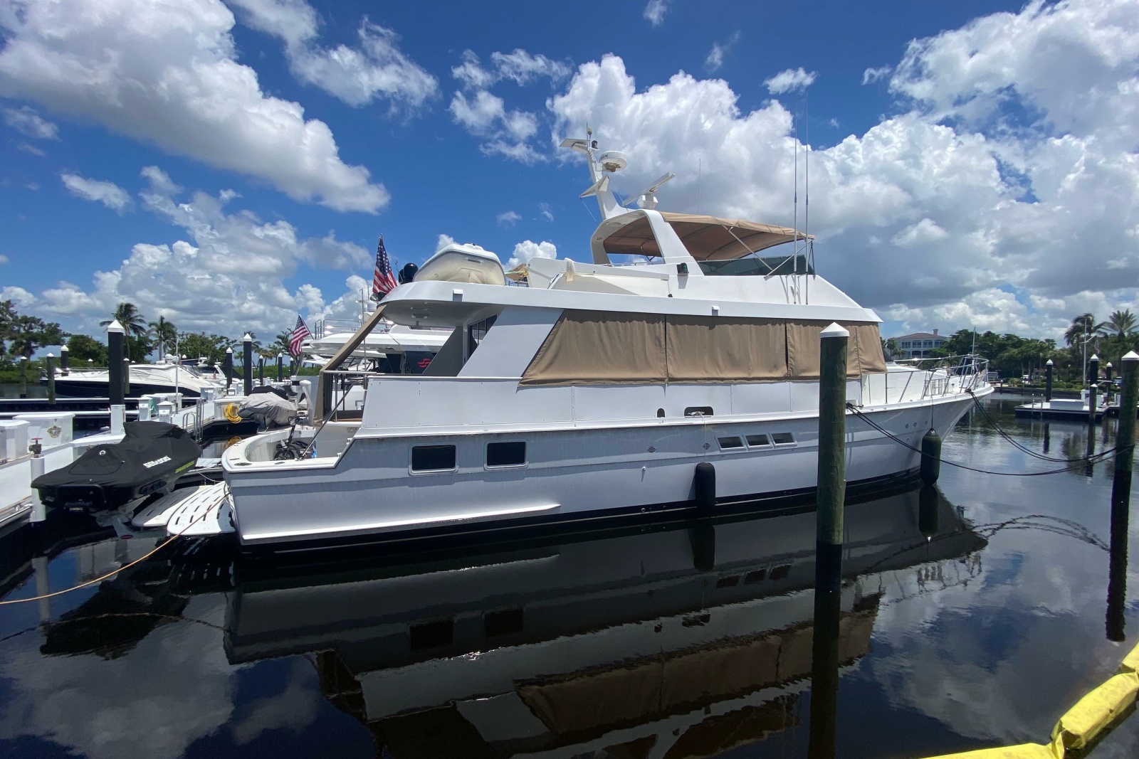 1991 Hatteras 70 Cockpit Motor Yacht