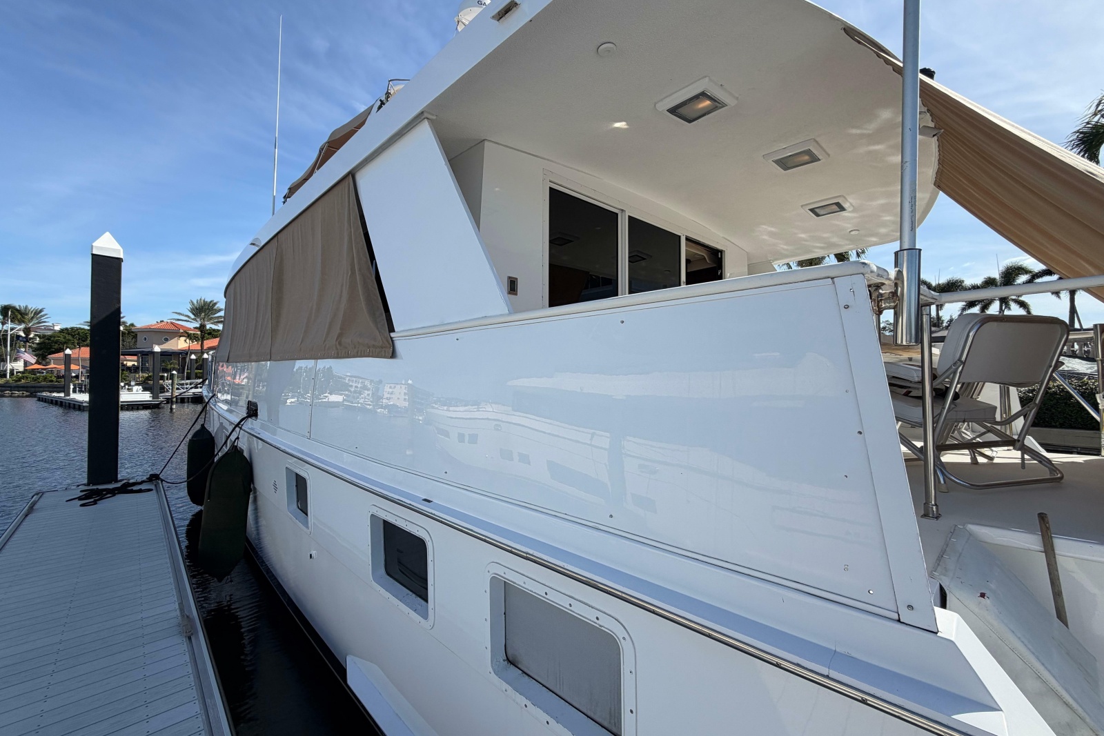 1991 Hatteras 70 Cockpit Motor Yacht