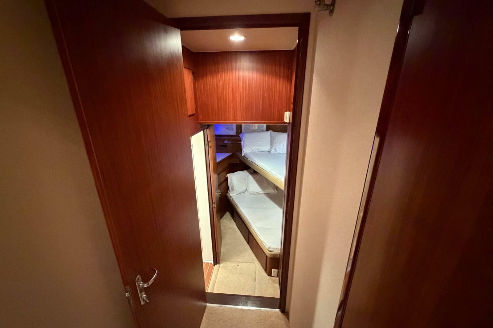 1991 Hatteras 70 Cockpit Motor Yacht