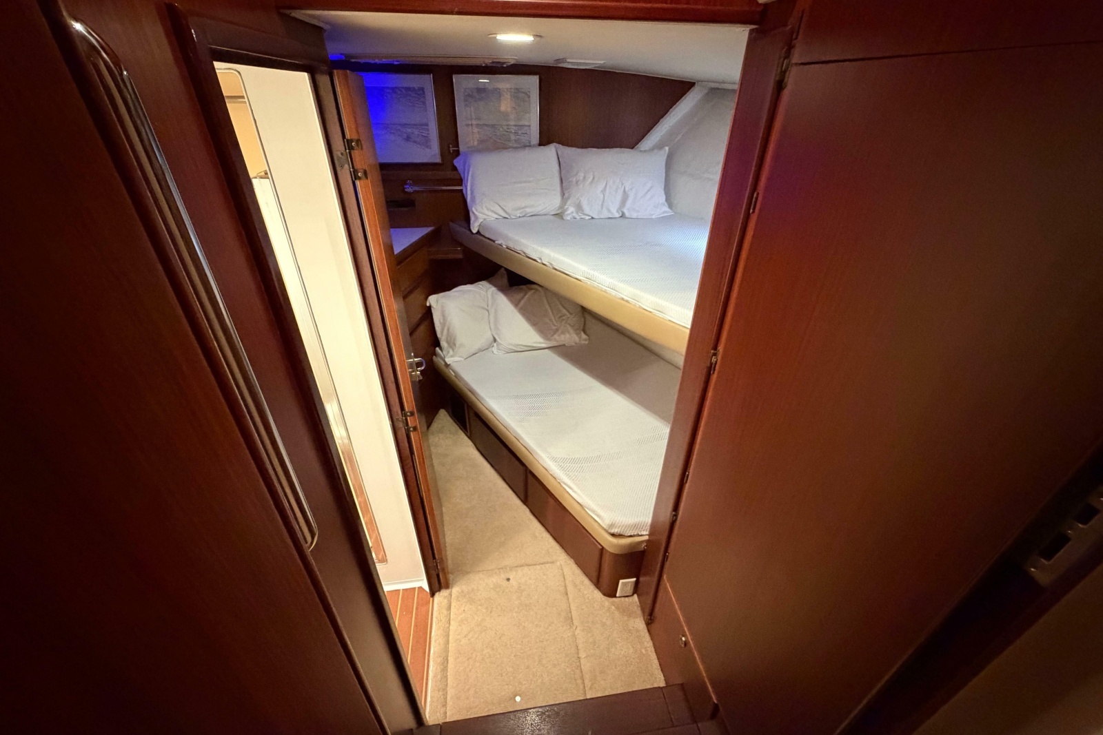 1991 Hatteras 70 Cockpit Motor Yacht