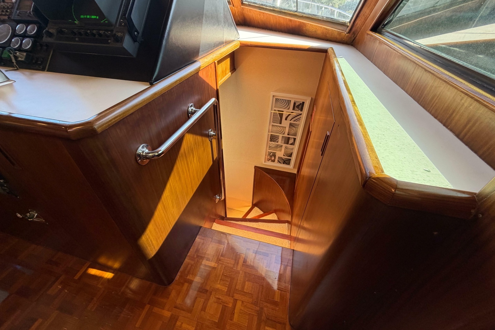 1991 Hatteras 70 Cockpit Motor Yacht