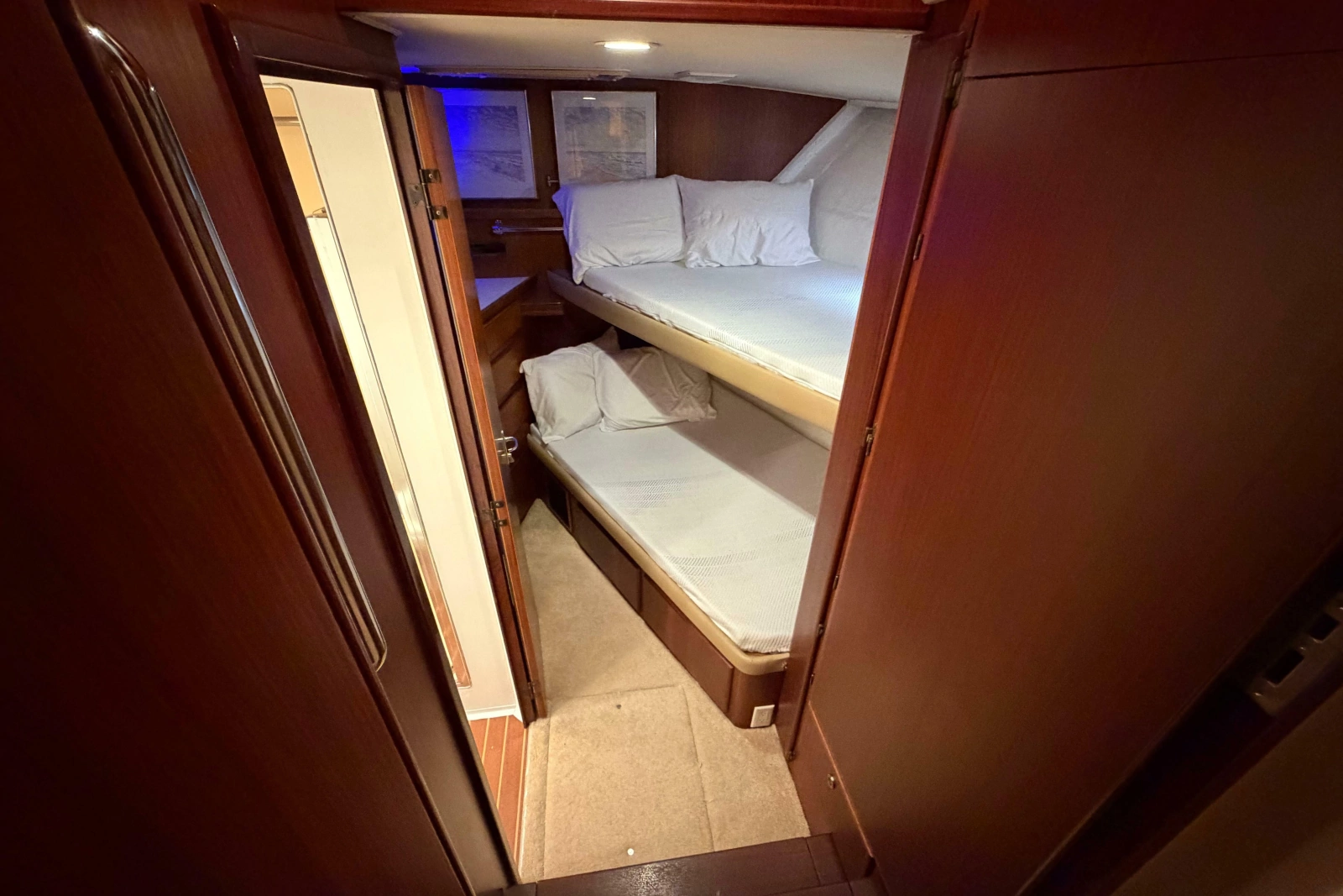 1991 Hatteras 70 Cockpit Motor Yacht