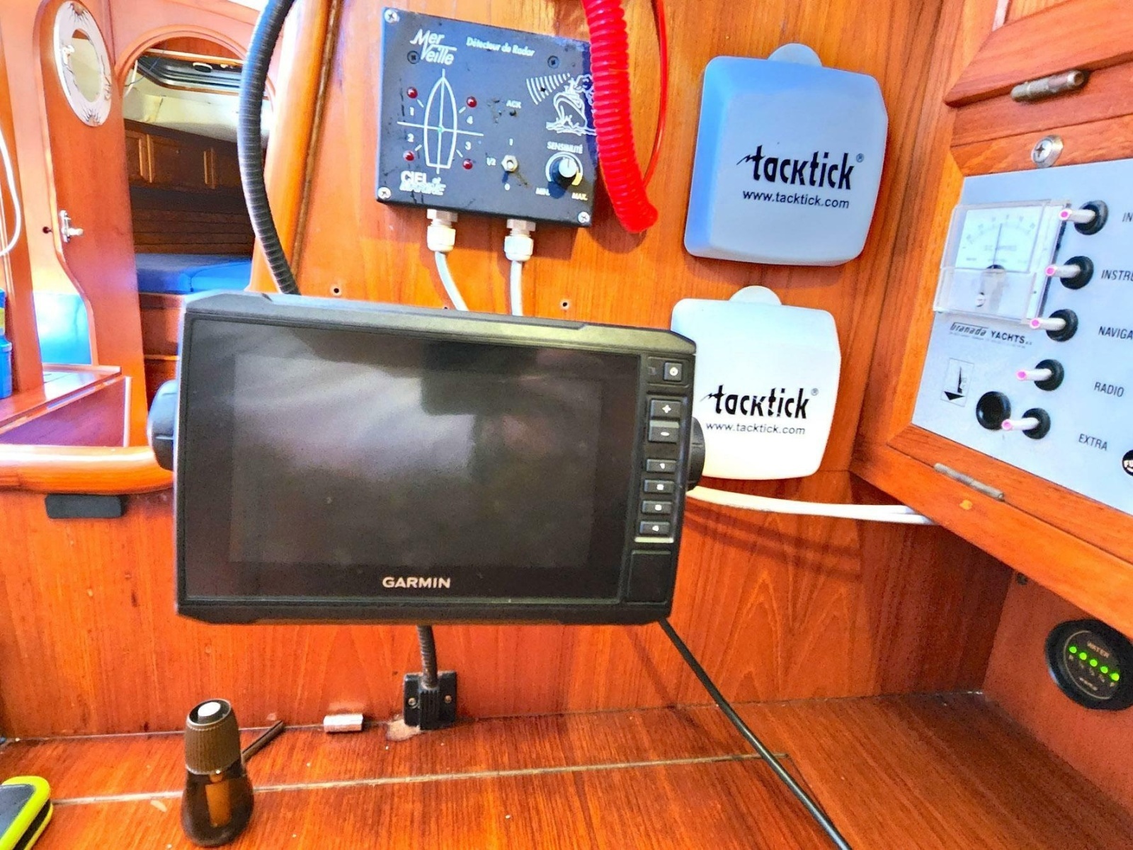1989 Granada 375 Atlantica