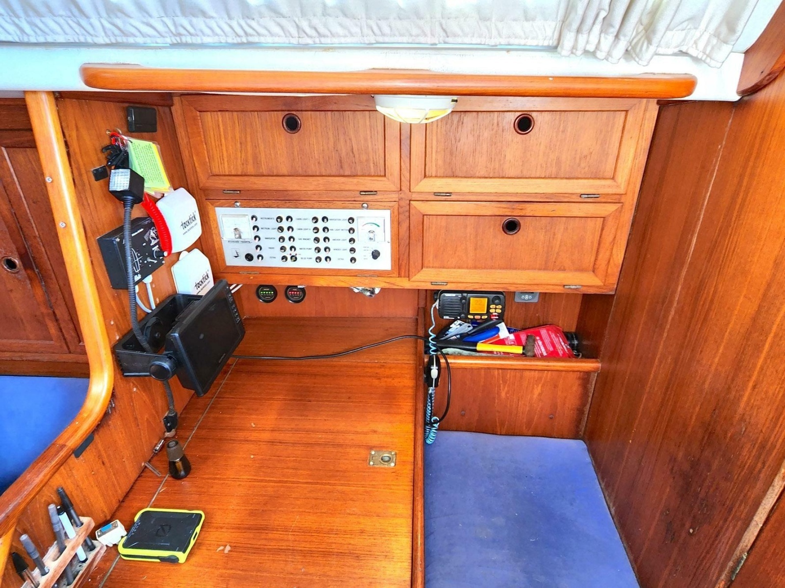 1989 Granada 375 Atlantica
