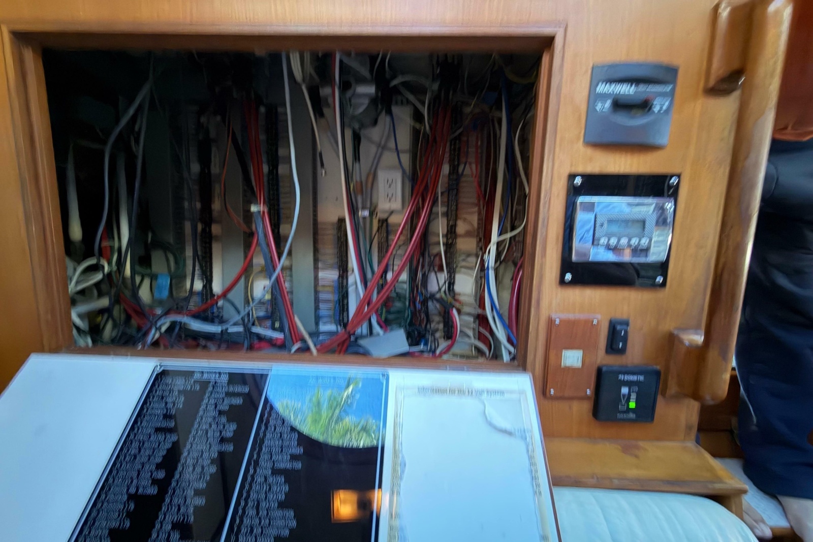 1987 Hi-Star 55 Yacht Fisherman