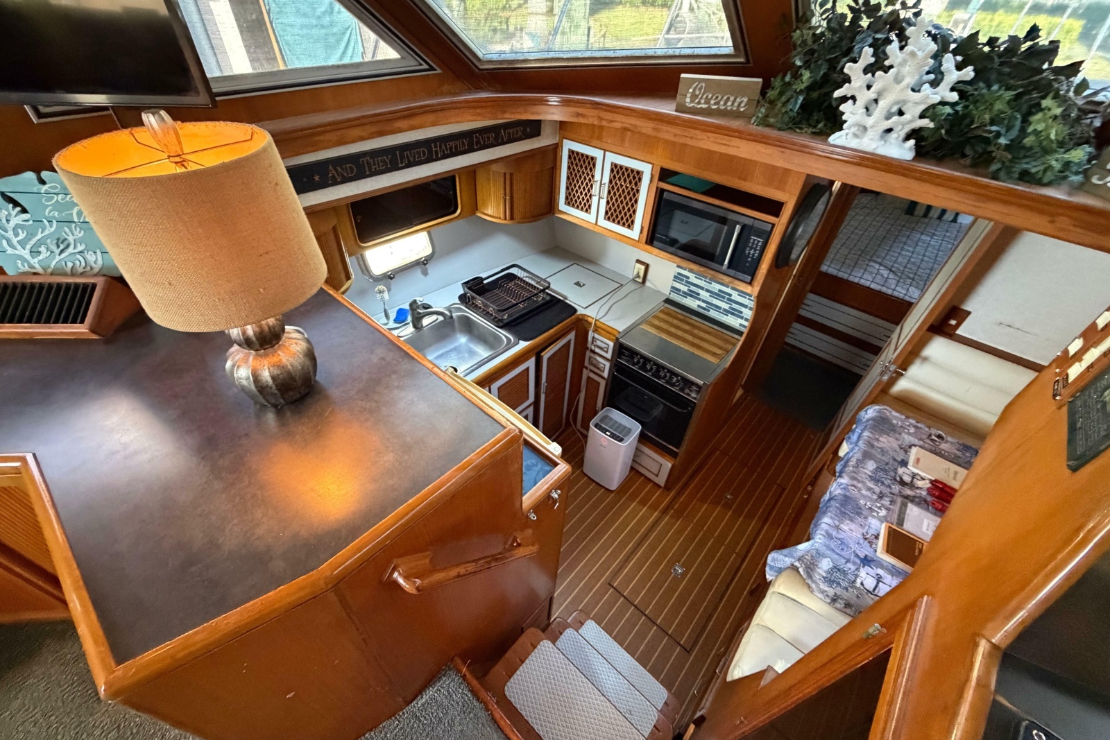 1987 Hi-Star 55 Yacht Fisherman