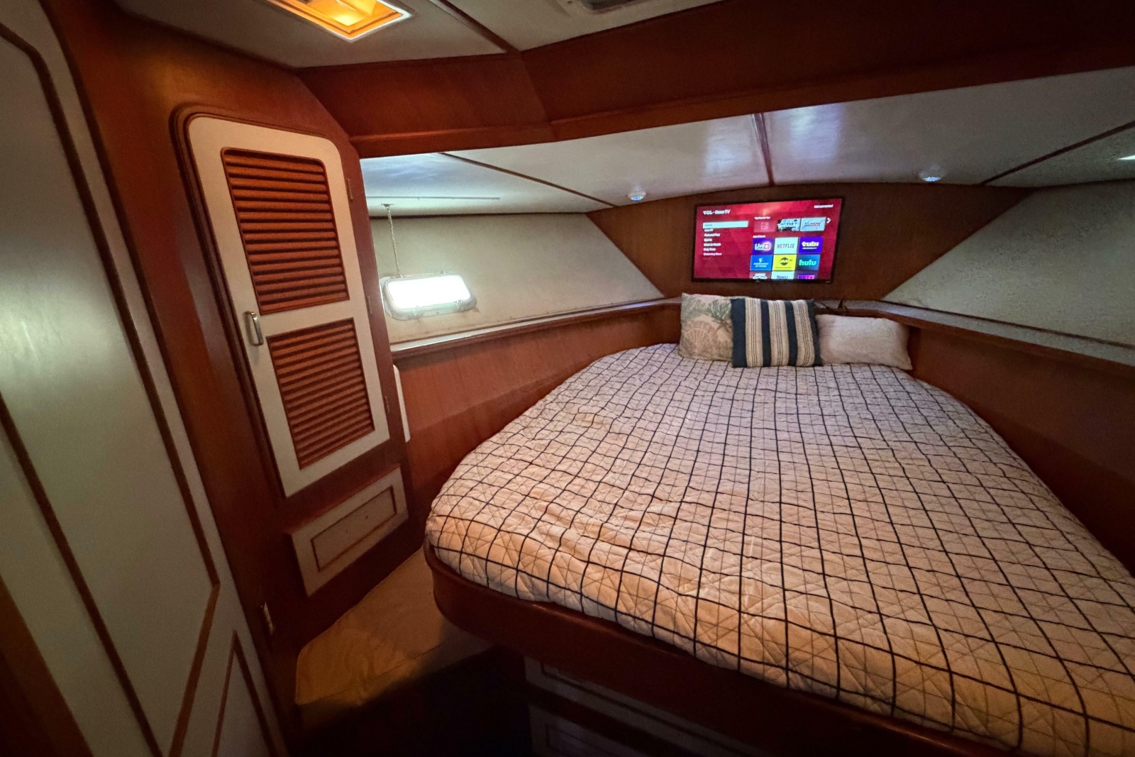 1987 Hi-Star 55 Yacht Fisherman