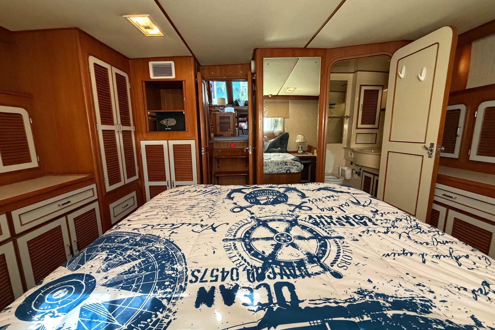 1987 Hi-Star 55 Yacht Fisherman