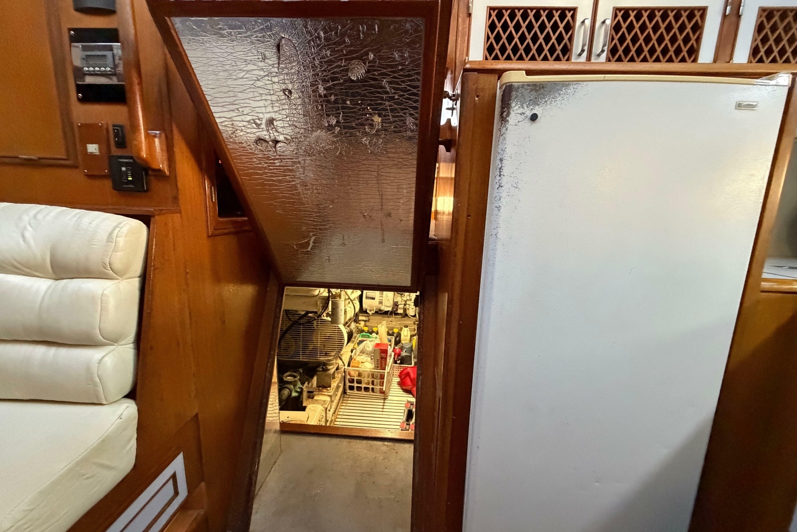 1987 Hi-Star 55 Yacht Fisherman