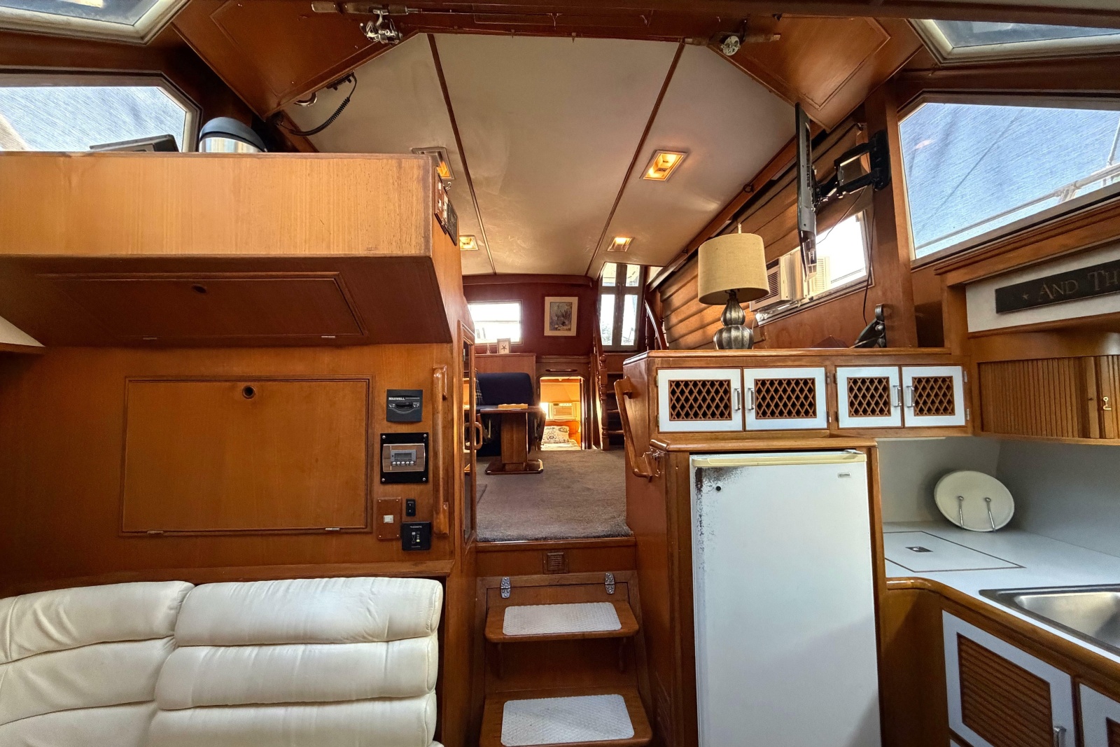 1987 Hi-Star 55 Yacht Fisherman