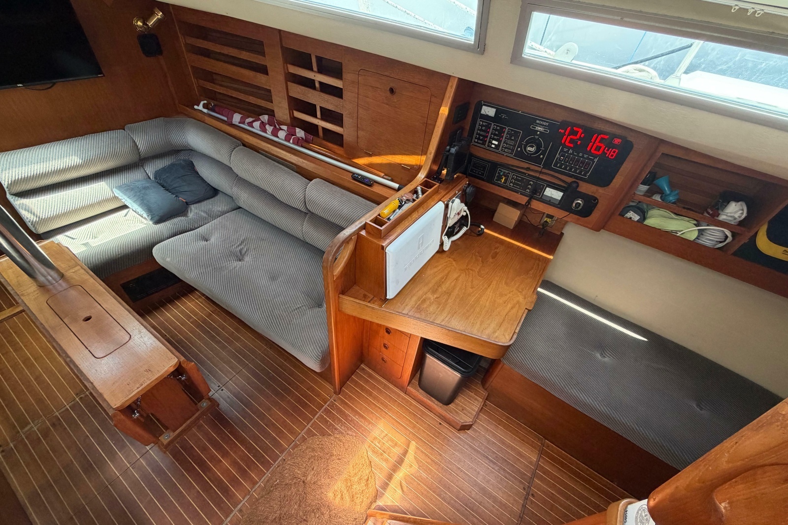 1987 Moody 376
