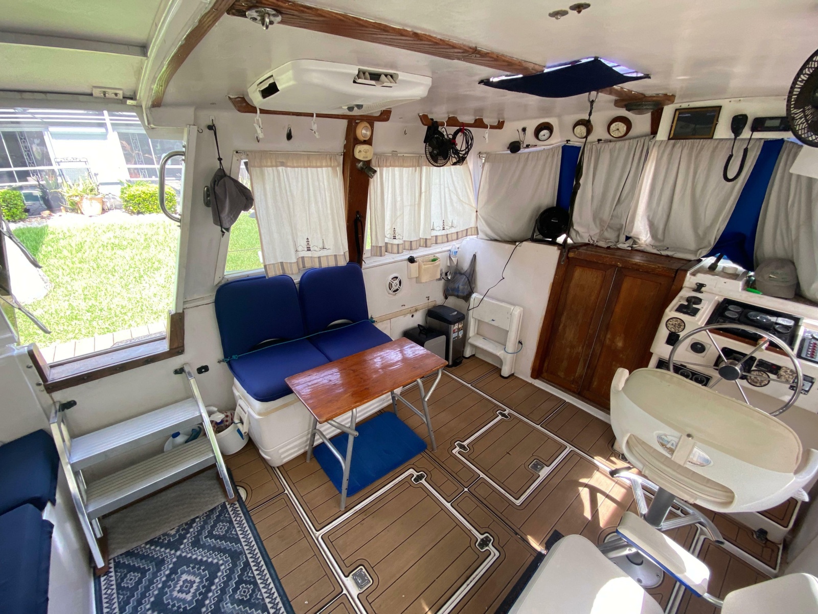 1986 Albin 34 Family Cruiser