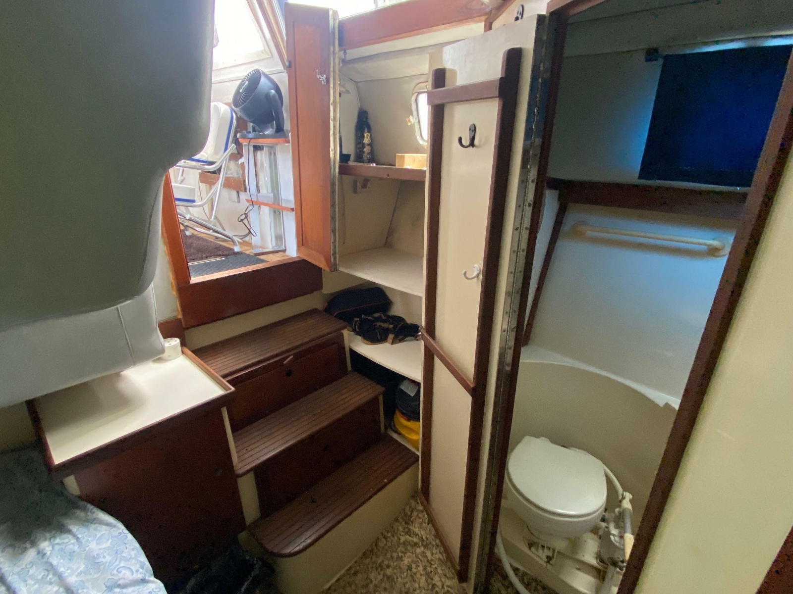 1986 Albin 34 Family Cruiser