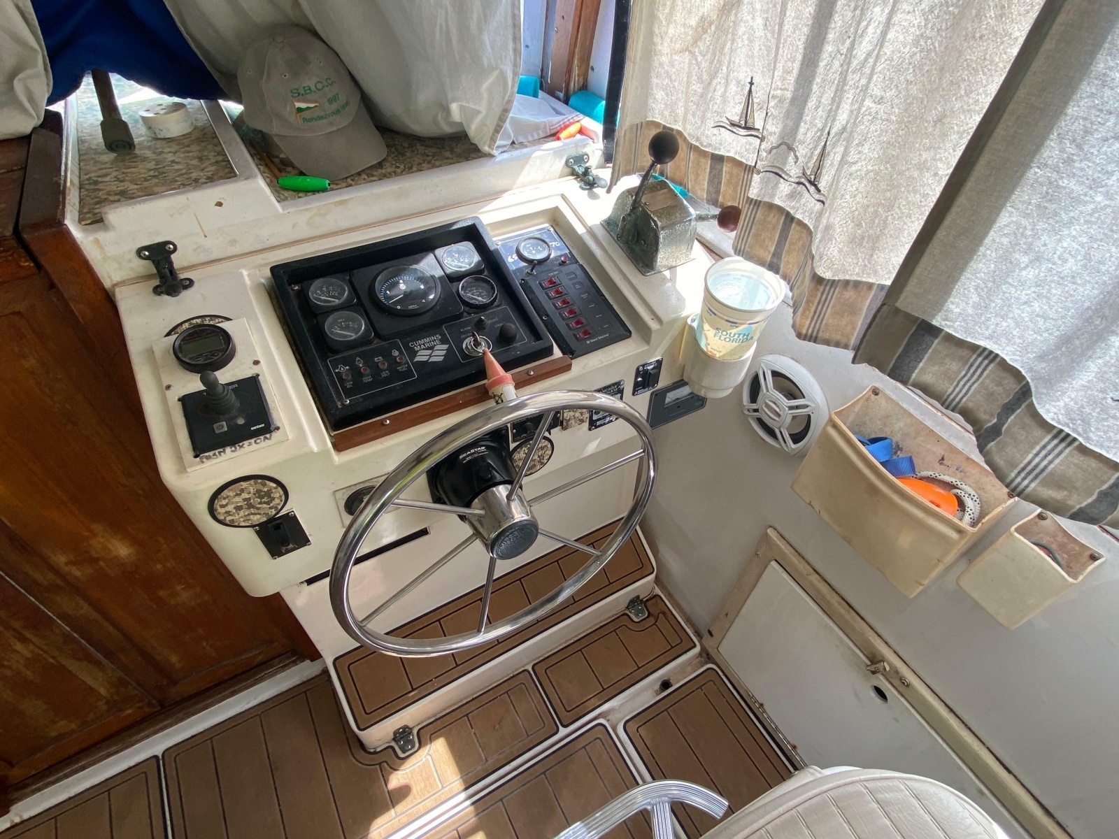 1986 Albin 34 Family Cruiser