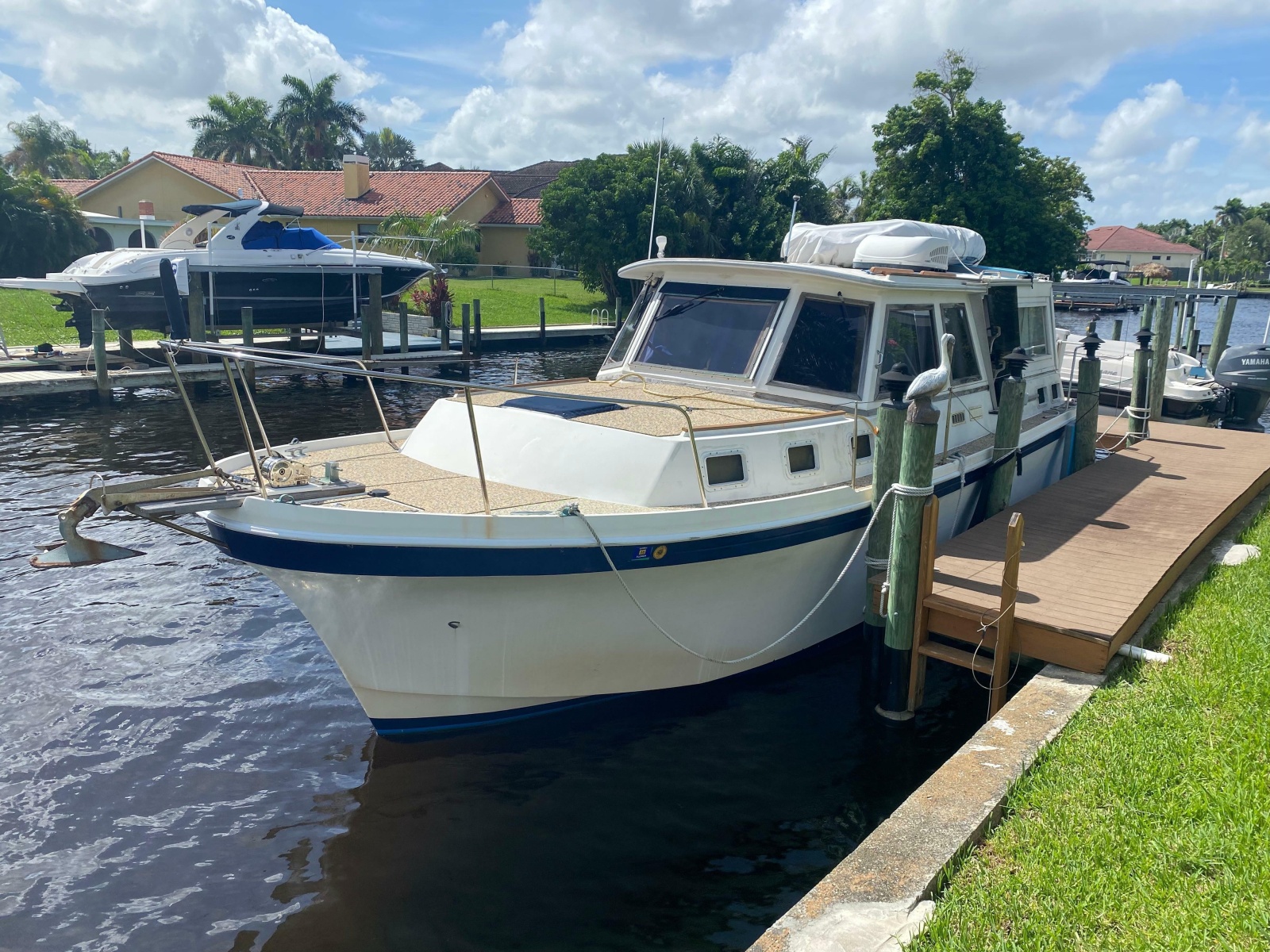 1986 Albin 34 Family Cruiser