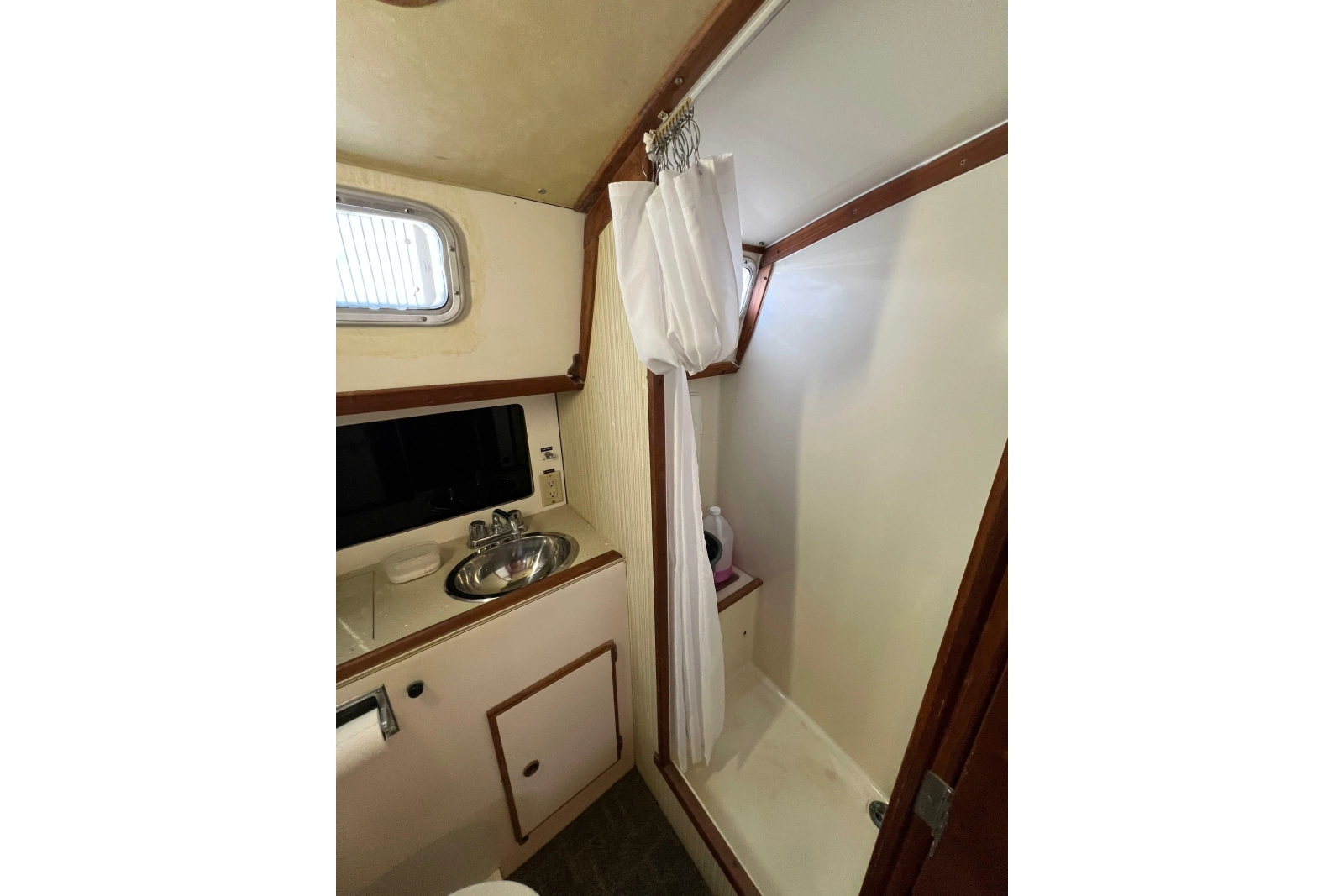 Peregrine 42ft Pearson Yacht For Sale