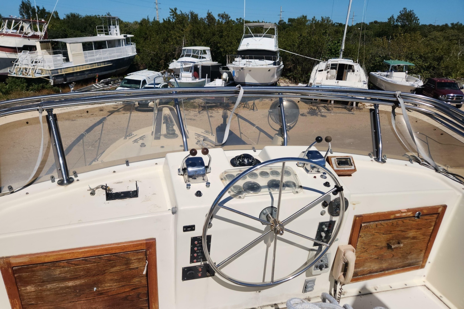 1976 Hatteras 42 Long Range Cruiser