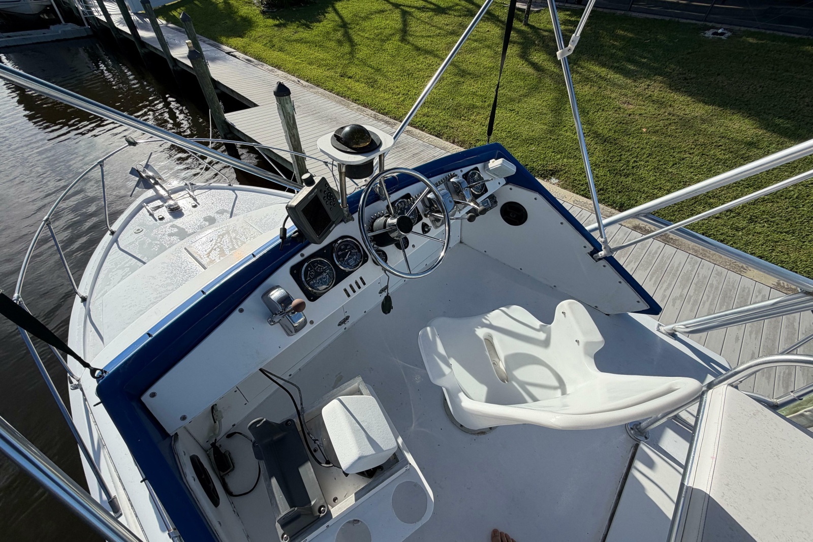 1973 Chris-Craft 31 Commander